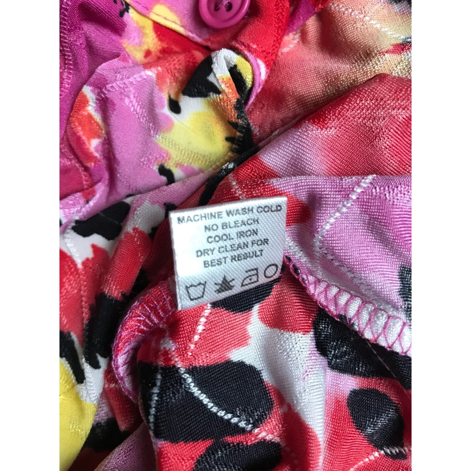 Vintage Erin London Shirt Women's Medium, 3/4 Sleeve Button-Up Floral Yellow Red, Casual, Fall Spring Summer, Polyester Spandex, Women's Shirt Size M / US 6-8 / IT 42-44 - 7 Thumbnail