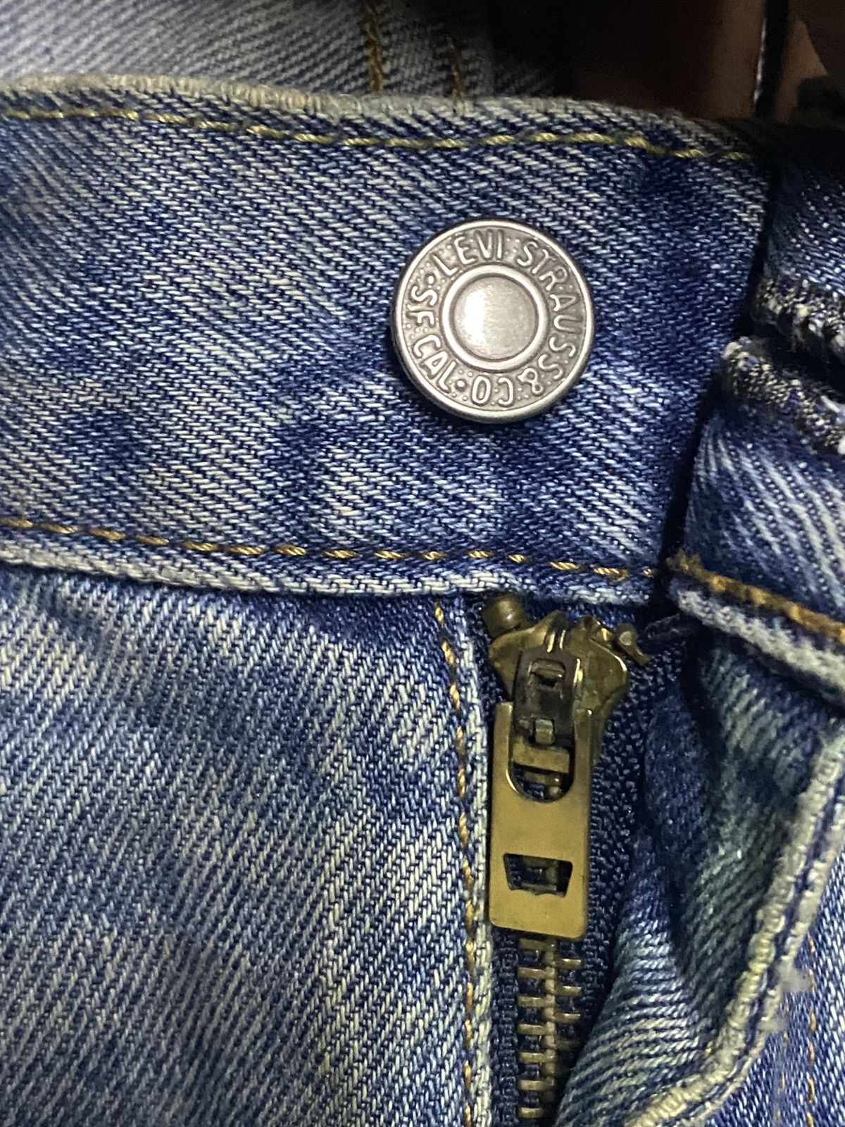 Levi's Vintage Levis 514 light Wash Faded Distressed Jeans Size US 36 / EU 52 - 12 Thumbnail