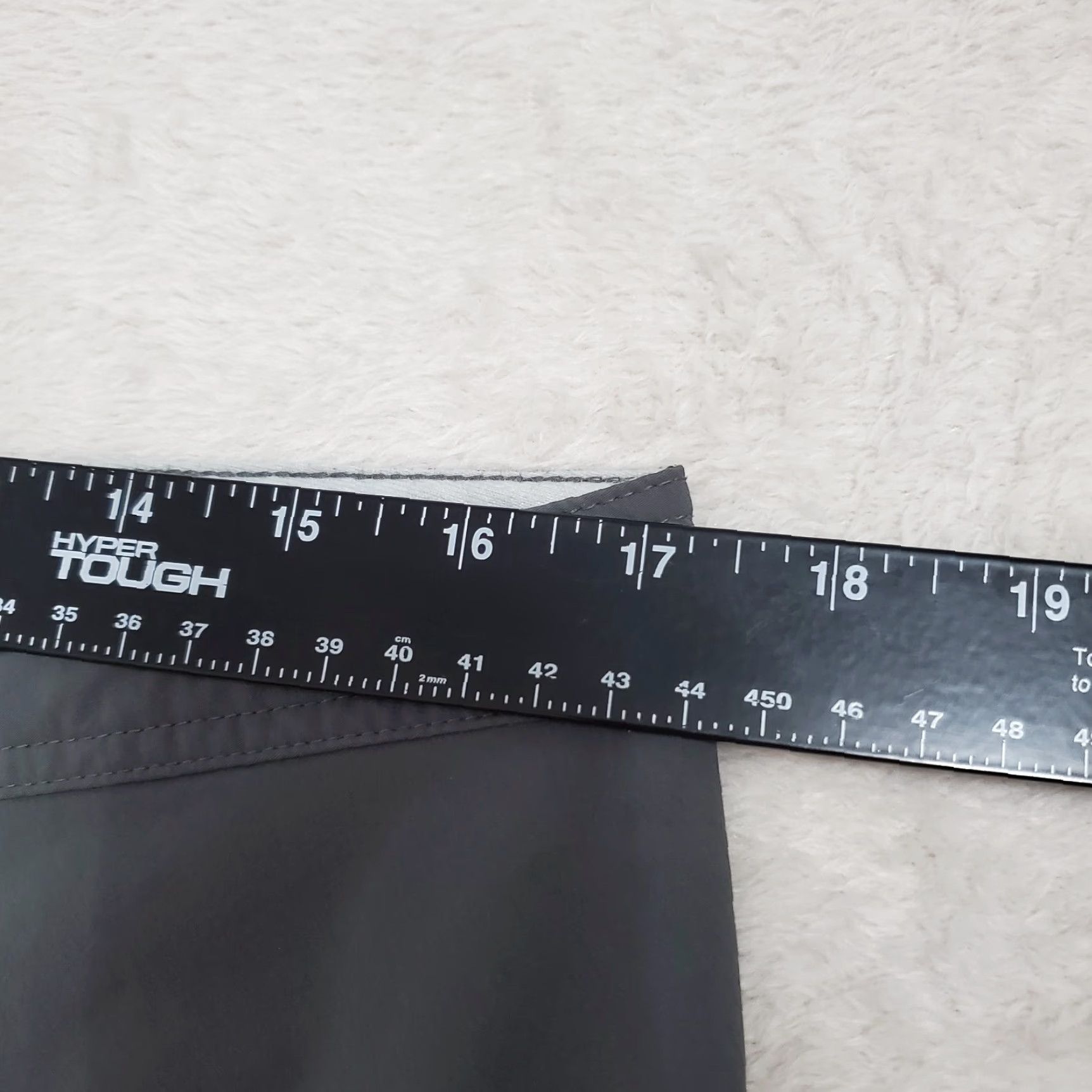 Mountain Hardwear VINTAGE Mountain Hardwear Pants Women 12 Short Gray Yuma Cargo Nylon Stretch Outdoor Size 34" / US 12 / IT 48 - 7 Thumbnail