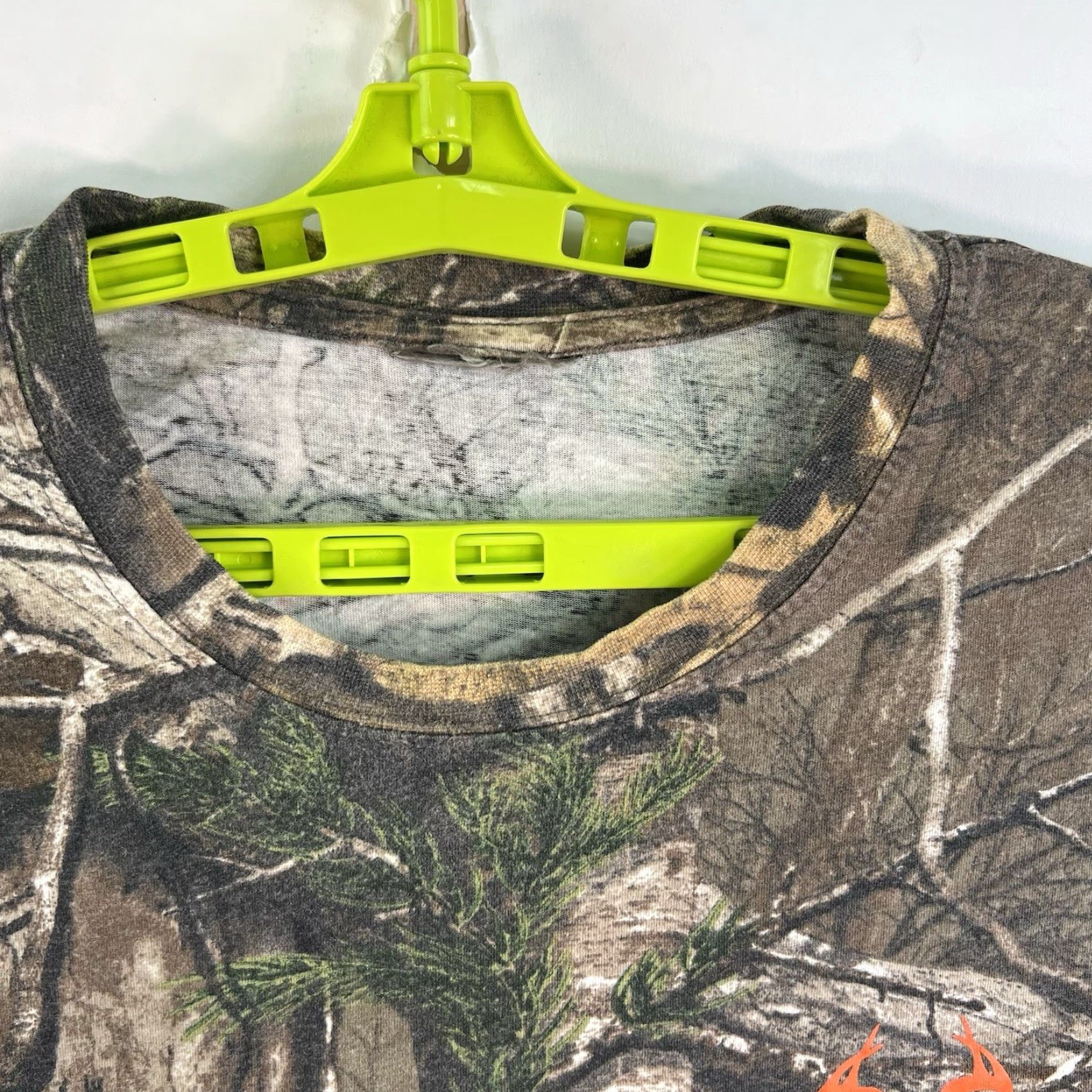 Realtree Realtree Men’s Camo T-Shirt Short Sleeve Crew Neck Green Size L Outdoor Camouflage 2000s Size US L / EU 52-54 / 3 - 3 Thumbnail