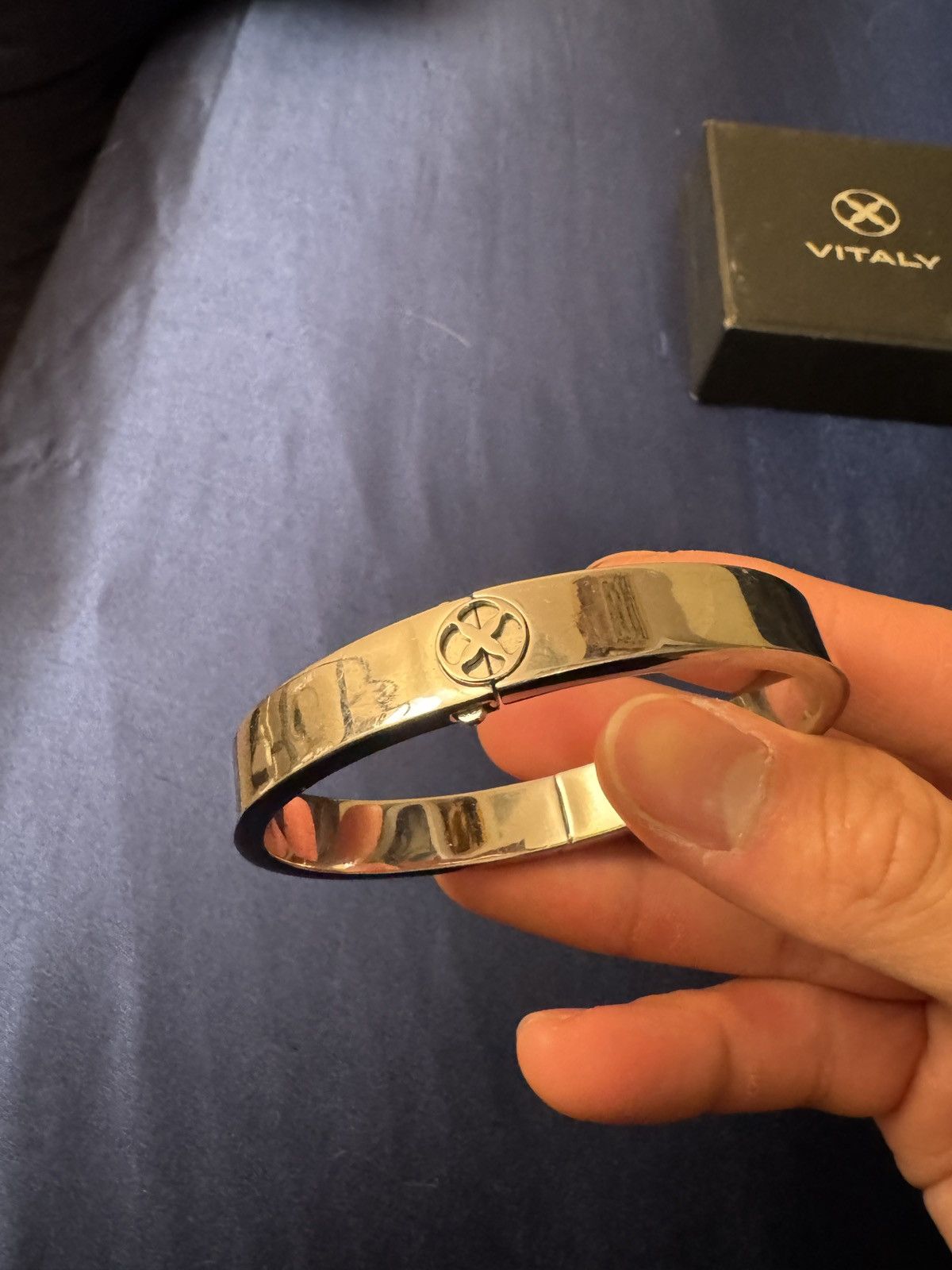 VITALY Cuff Bracelet with Clasp Mechanism