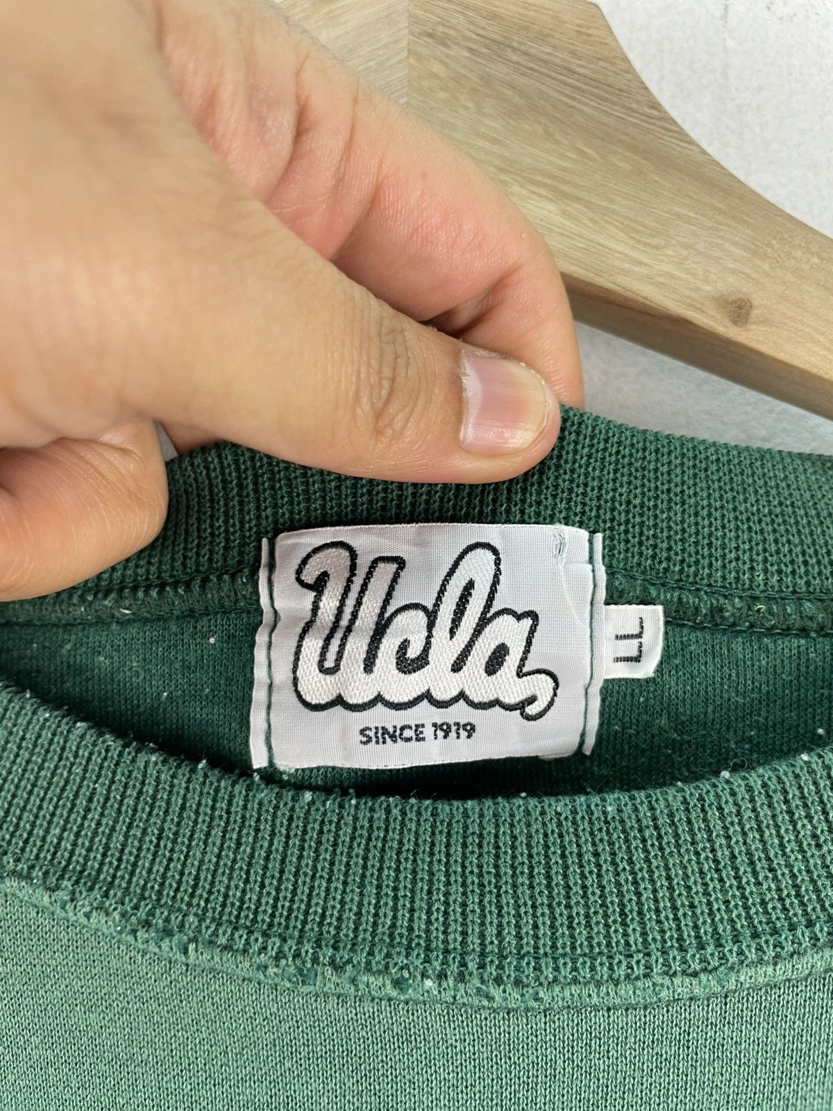 Vintage Vintage UCLA Crewneck Sweatshirt Distressed Faded Green Size US XL / EU 56 / 4 - 5 Thumbnail