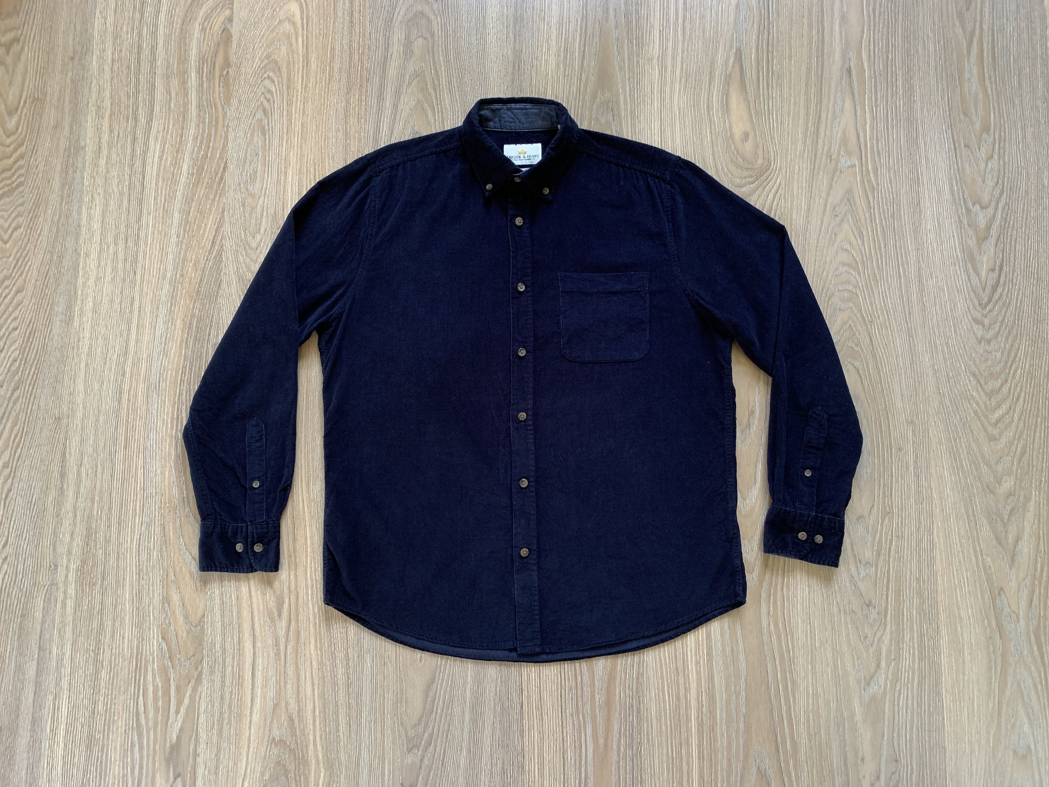 Lord & Taylor Taylor & Hunt Velvet Long Sleeve Shirt Size US M / EU 48-50 / 2 - 2 Thumbnail