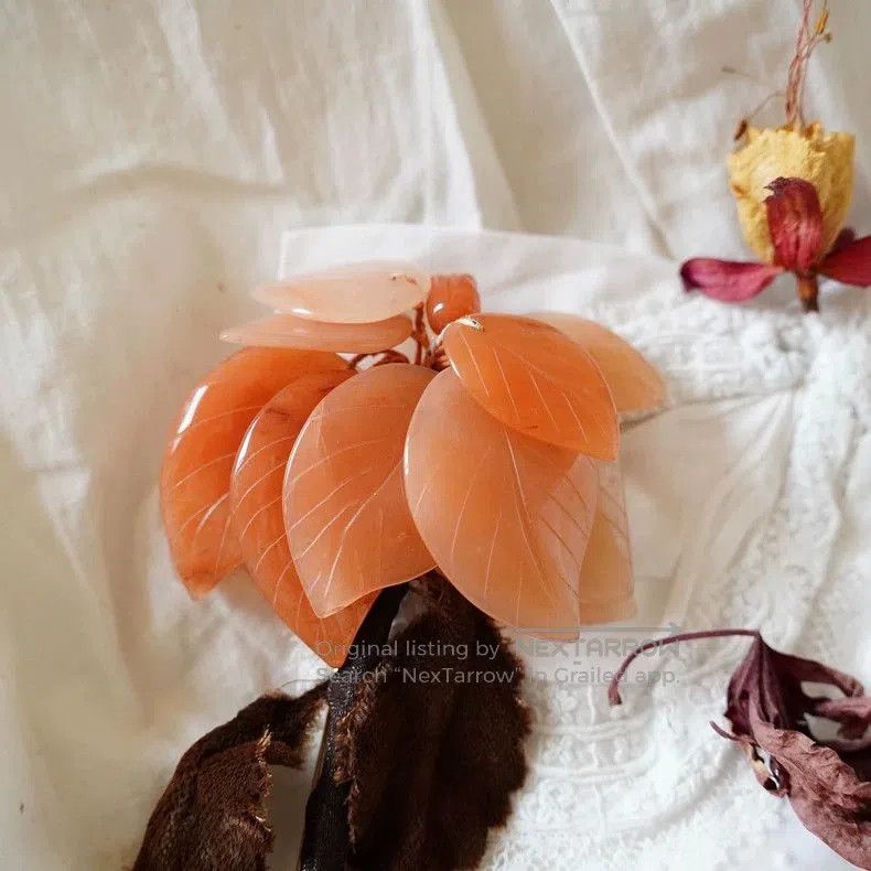 Kenzo 1980s Kenzo Jade Flower Brooch. Size ONE SIZE - 7 Thumbnail