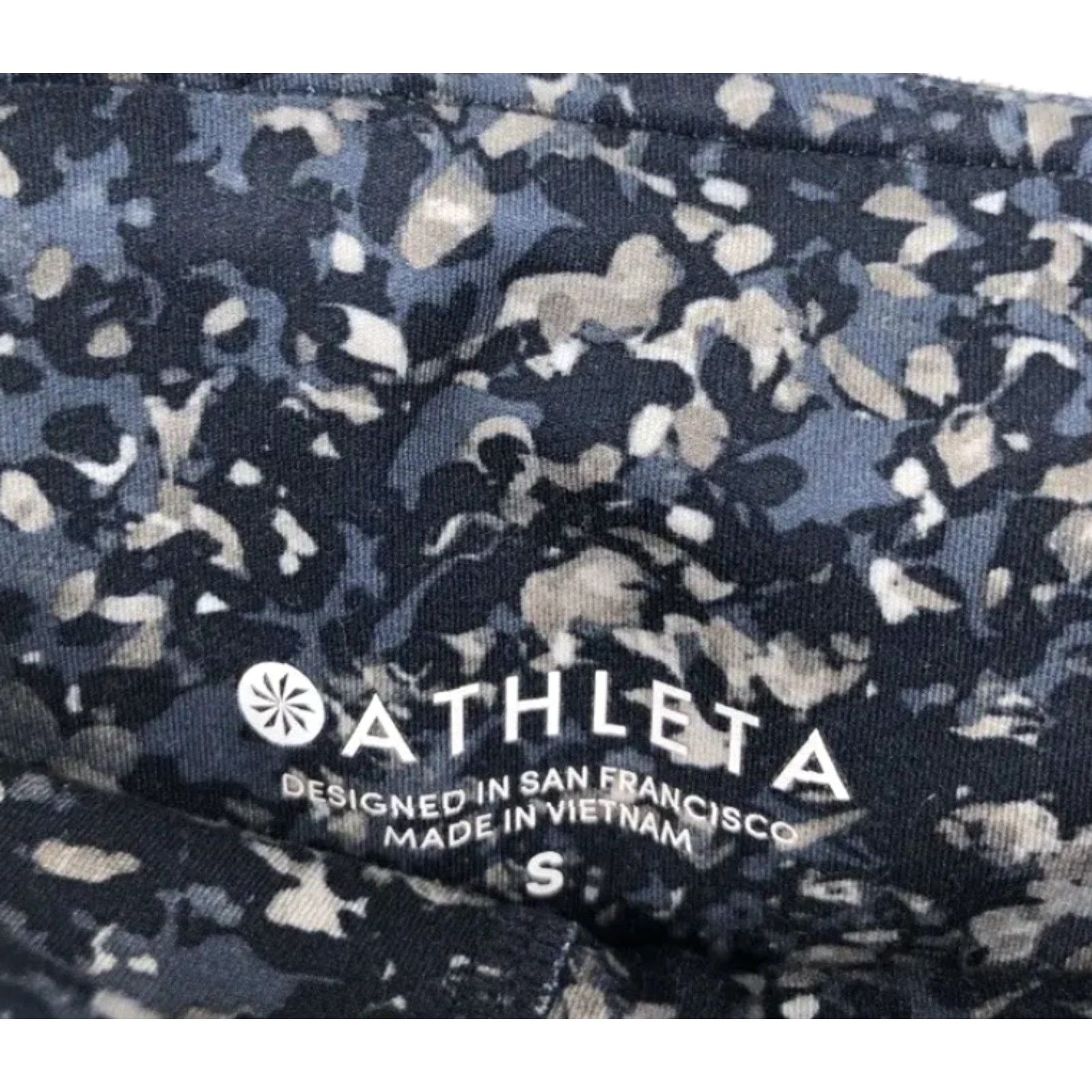Athleta Women's Athleta San Fransisco Freckled Multicolor Leggings Size Small User: Women's Athleta San Francisco Freckled Multicolor Leggings Size Small Size 28" / US 6 / IT 42 - 6 Thumbnail