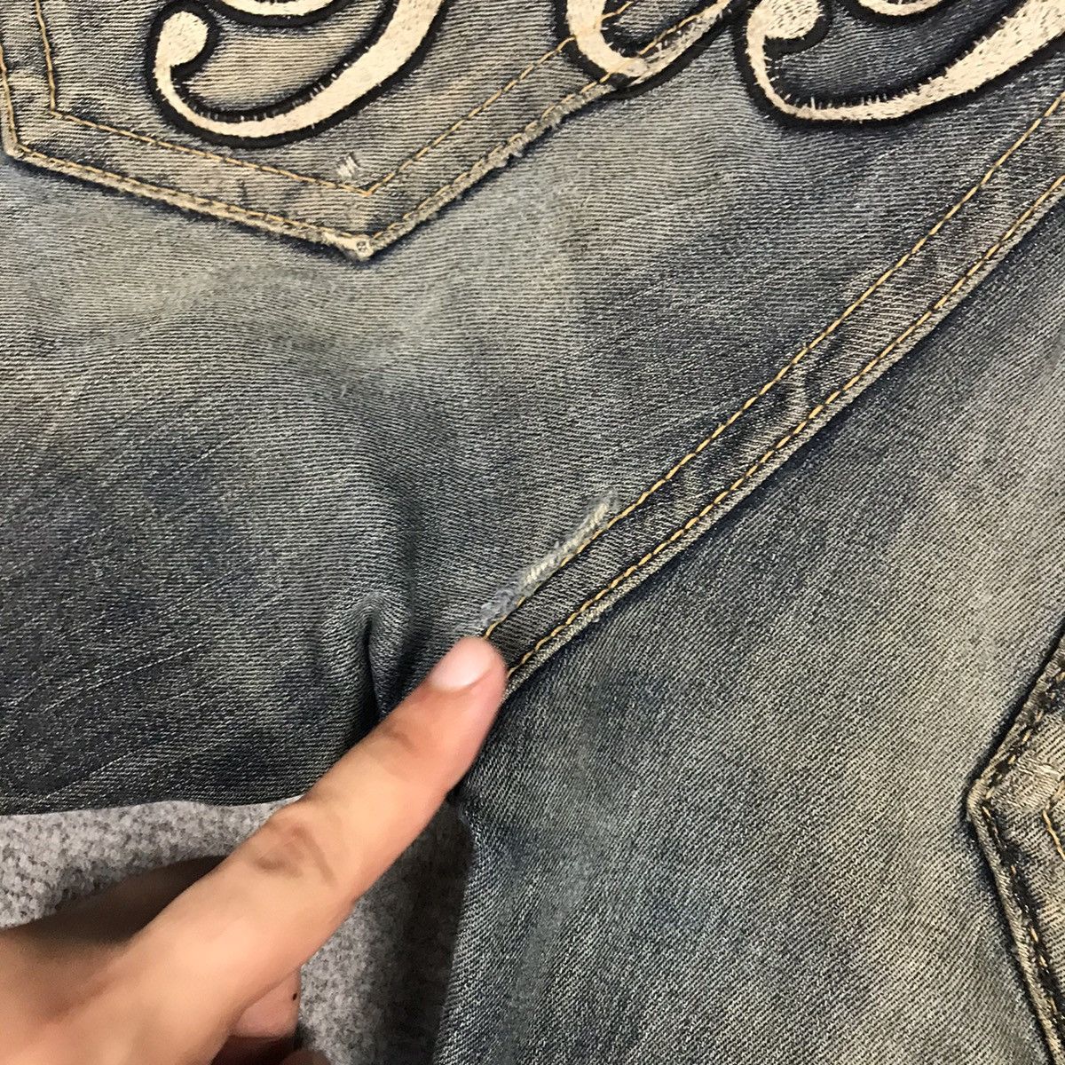 Japanese Brand RED PEPPER JAPAN DESIGN DENIM DISTRESSED DENIM PANTS Size US 30 / EU 46 - 13 Thumbnail