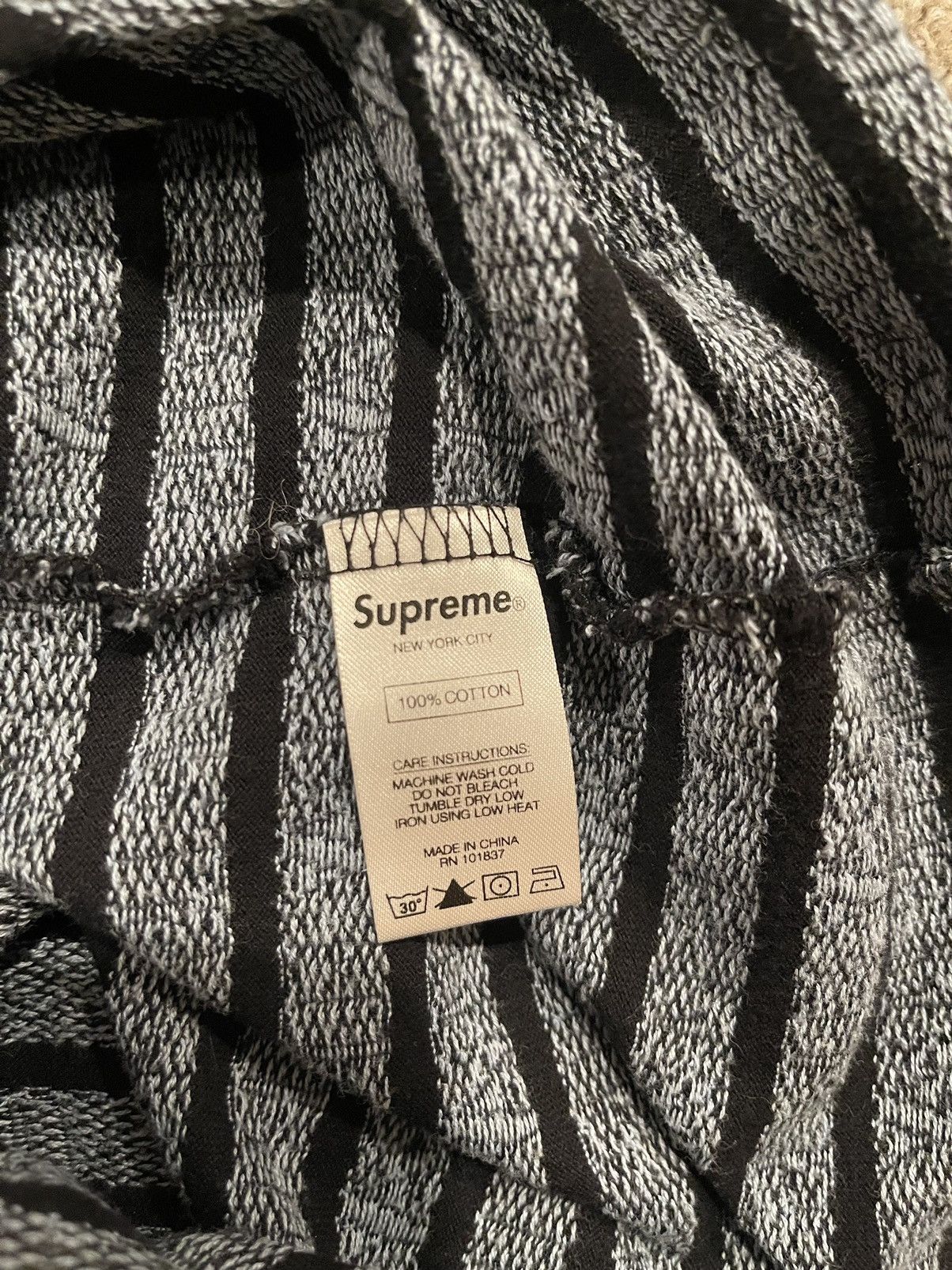 Supreme Supreme Pray For Us Jacquard Polo SS18 Size US L / EU 52-54 / 3 - 4 Thumbnail