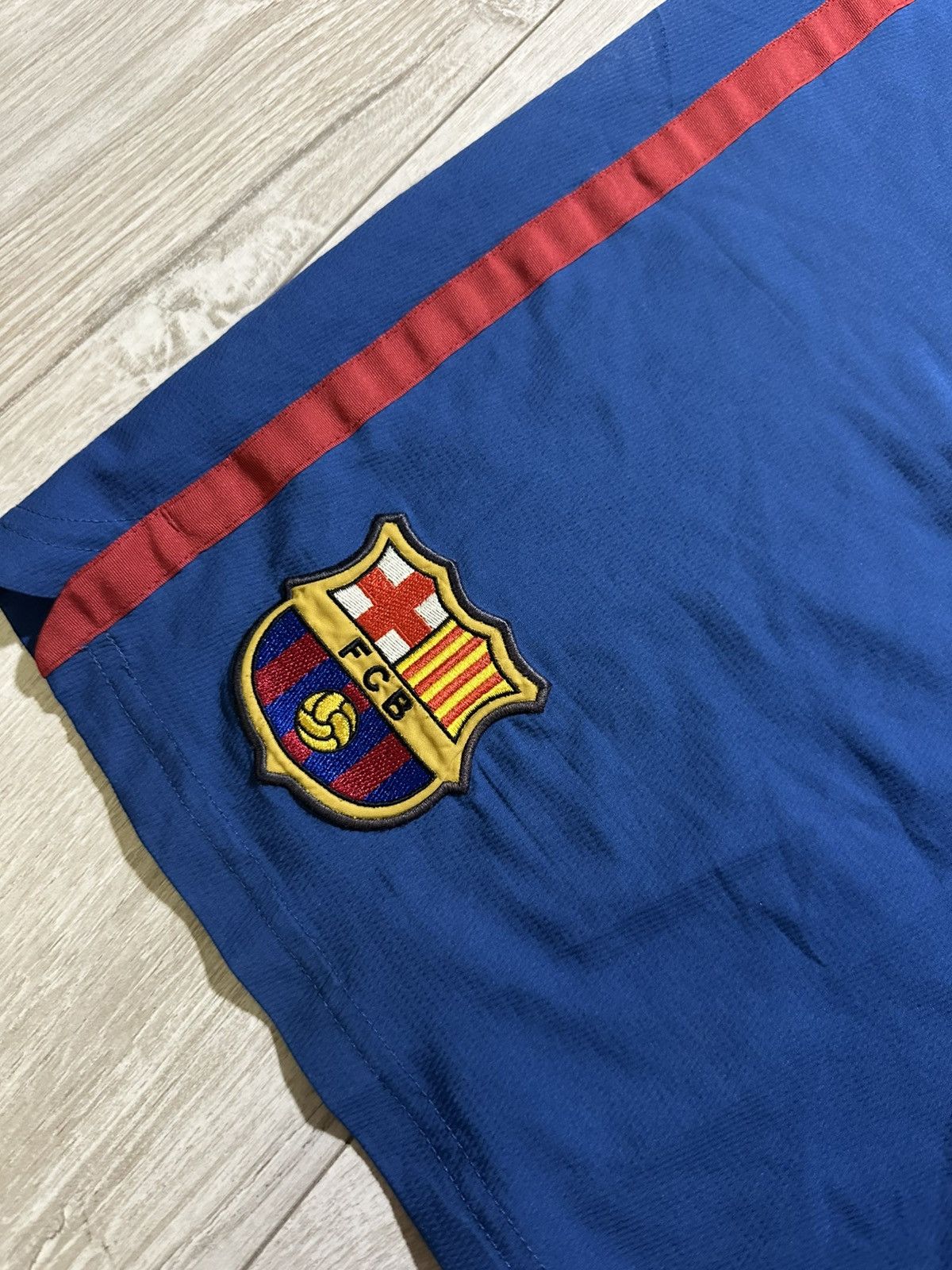 Nike BARCELONA 2006 2007 HOME FOOTBALL SOCCER SHORTS NIKE Size US 33 - 2 Thumbnail