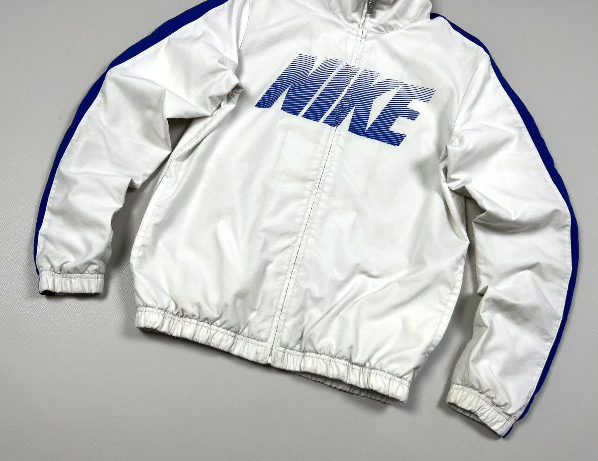 Nike × Vintage Vintage Nike Big Logo Nylon Y2K Zip Track Jacket Size M Size US S / EU 44-46 / 1 - 9 Thumbnail