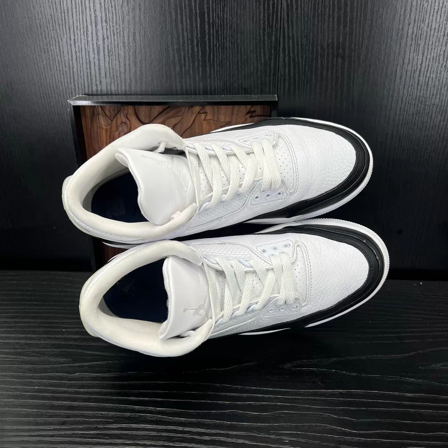 Fragment Design Fragment x AJ3 US 40.5 Near Mint OG Box Size US 7.5 / EU 40-41 - 2 Thumbnail