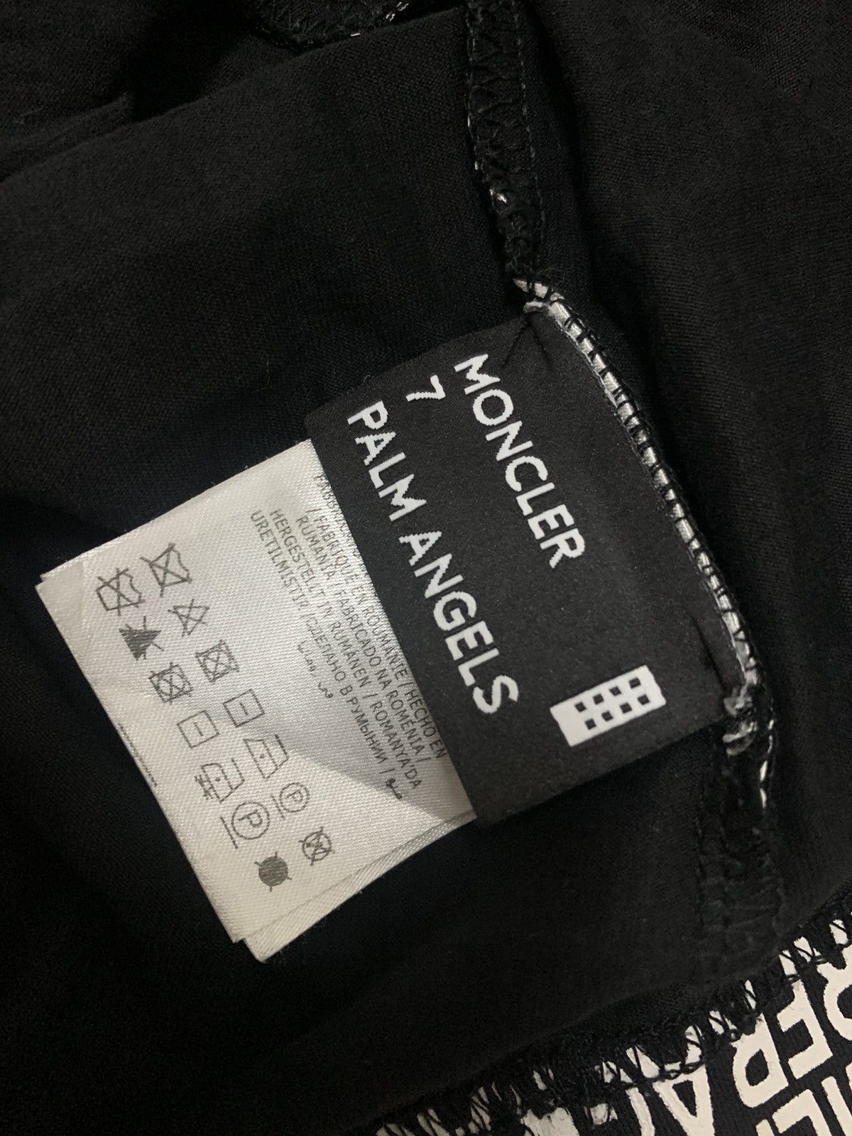 Fragment Design × Moncler Tshirt Moncler x Fragment x palm angels Size US M / EU 48-50 / 2 - 10 Thumbnail