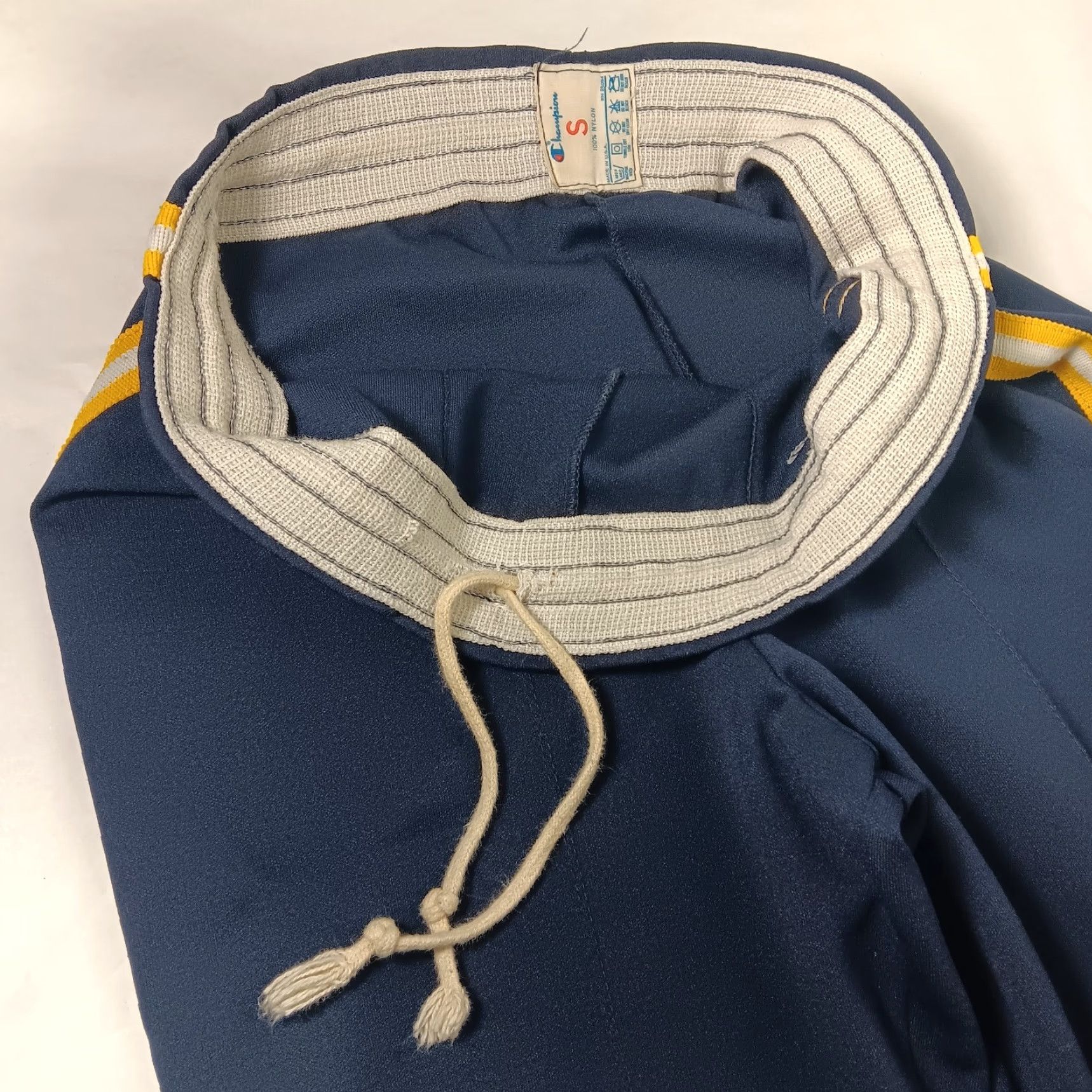 Champion VINTAGE Champion Pants S Nylon Stretch Knit Blue Yellow Side Stripe Zip Track Athletic Size US 29 - 7 Thumbnail