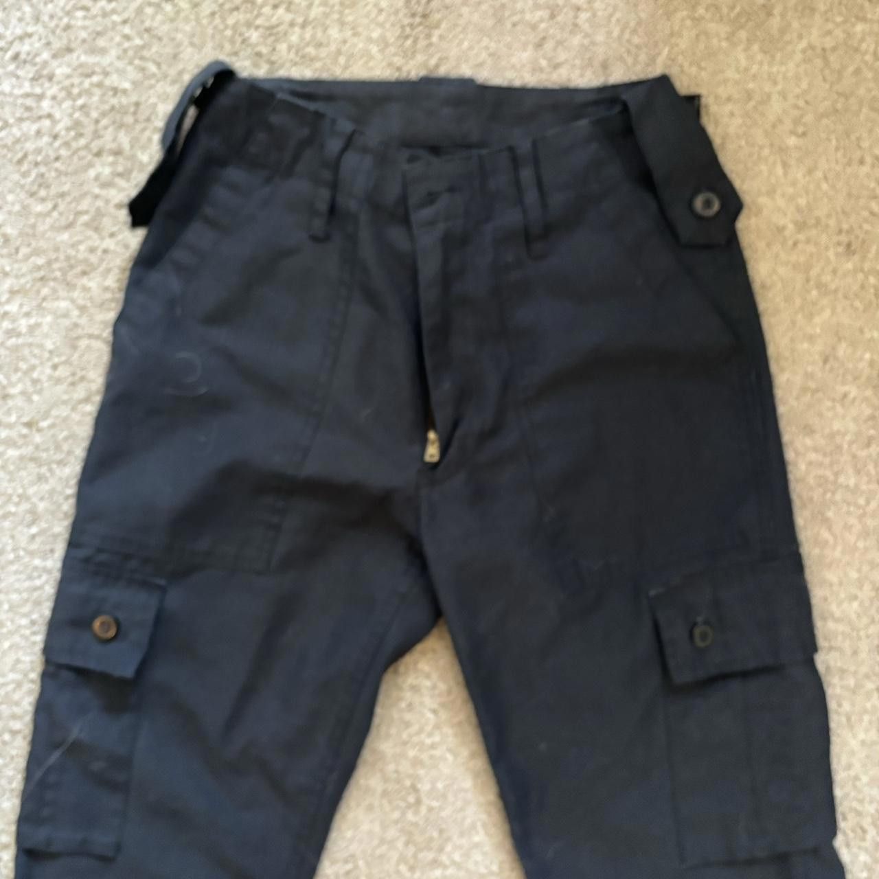 Urban Outfitters Urban Outfitters Black Cargo Pants Size 26" / US 2 / IT 38 - 3 Thumbnail