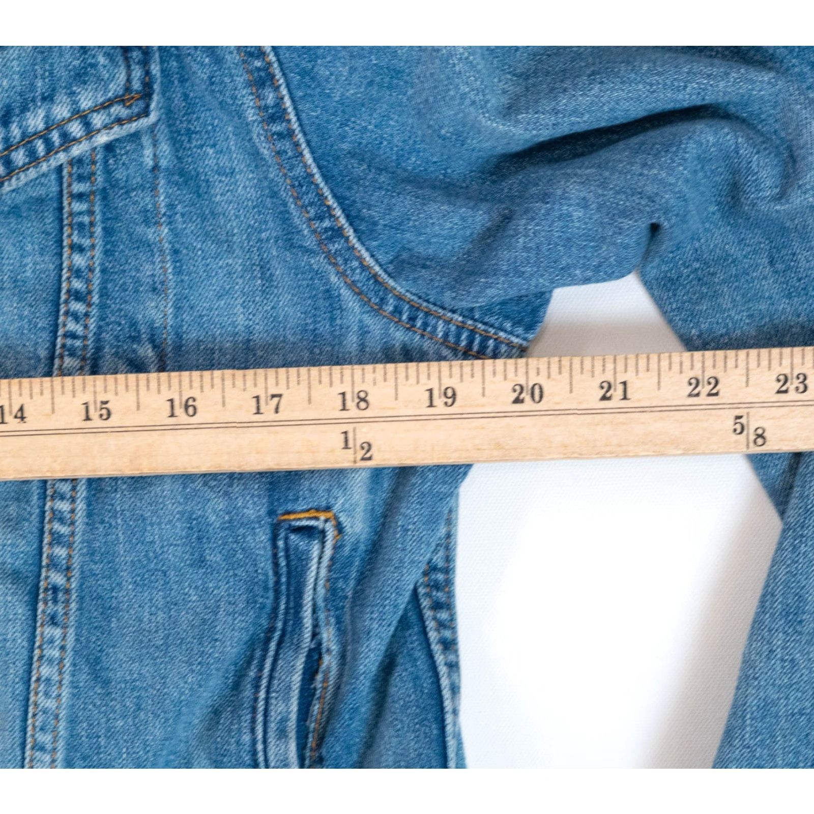Polo Ralph Lauren **Polo Ralph Lauren Denim Jean Jacket XL Crop Blue** User: **Polo Ralph Lauren Denim Jean Jacket Size XL Crop Blue** Size 40" / US 18 - 7 Thumbnail