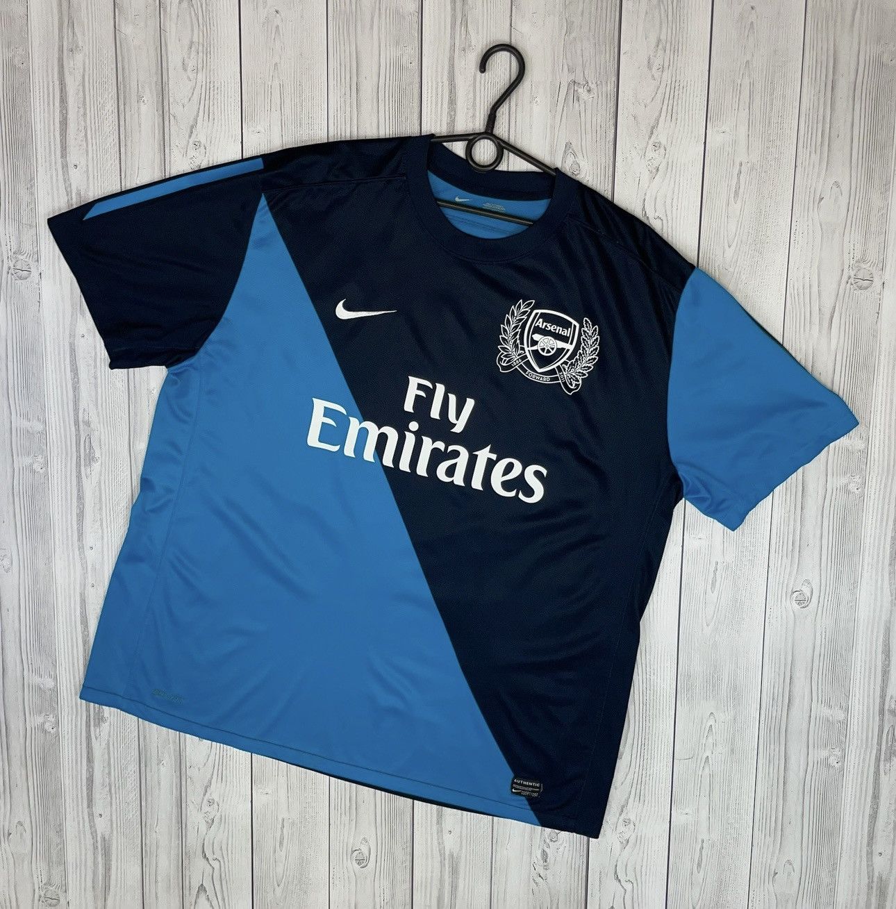 Nike Vintage nike Arsenal soccer jersey Van Persie rare Away XXL Size US XXL / EU 58 / 5 - 1 Thumbnail