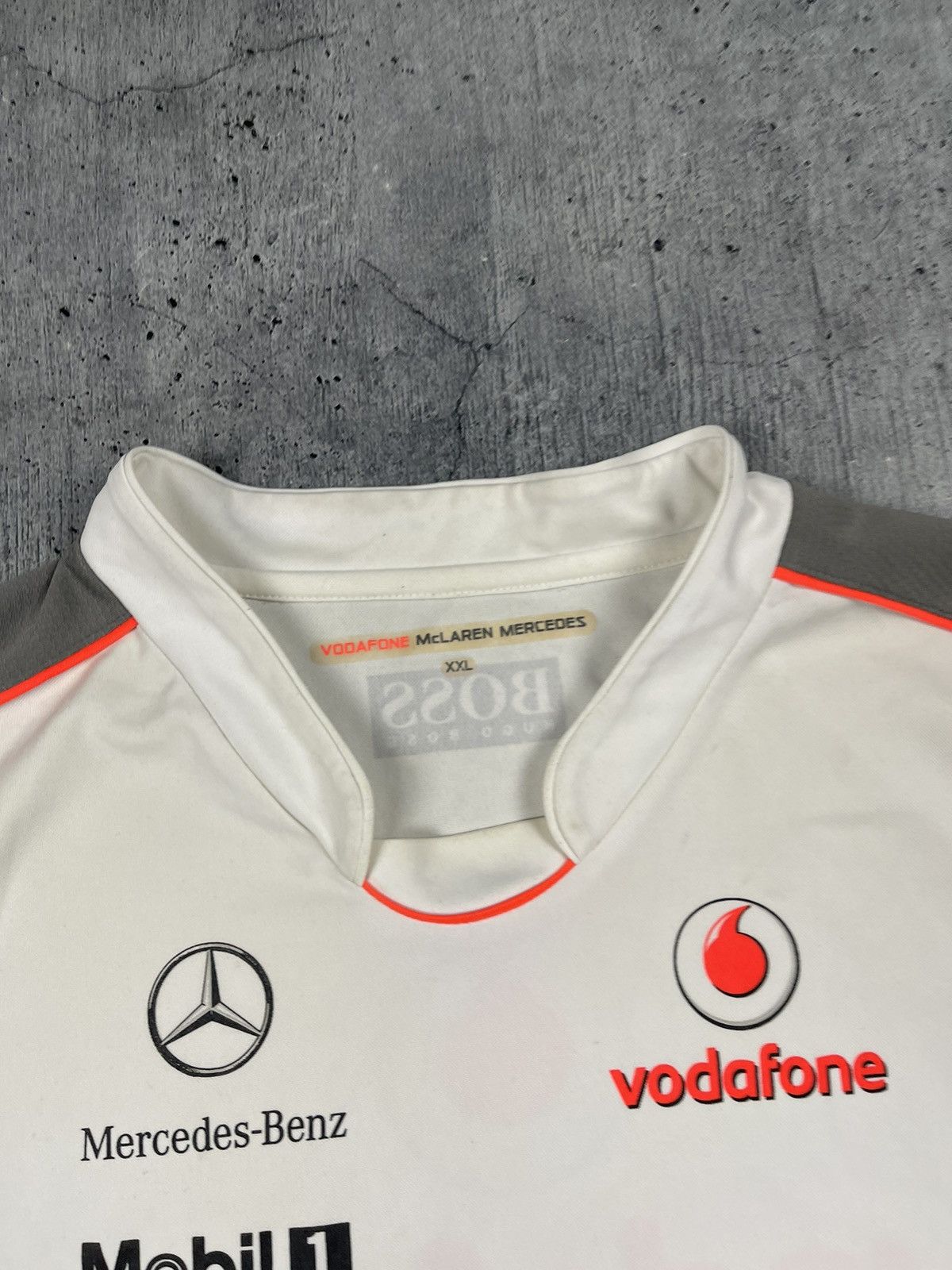 Hugo Boss × Mercedes-Benz Mercedes Benz McLaren Racing T-Shirt F1 Hugo Boss Vodafone Size US XL / EU 56 / 4 - 4 Thumbnail