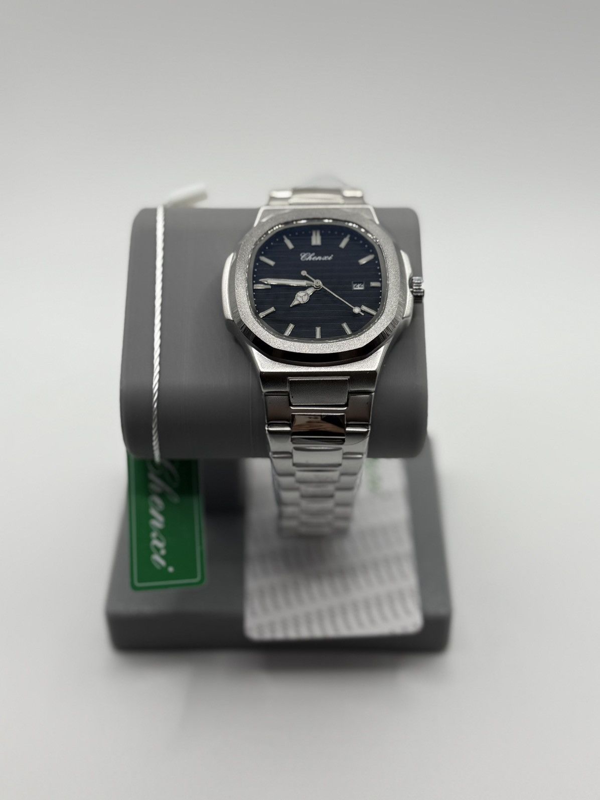 Vintage Blackberry | Luxurious Watches For Men Size ONE SIZE - 1 Thumbnail