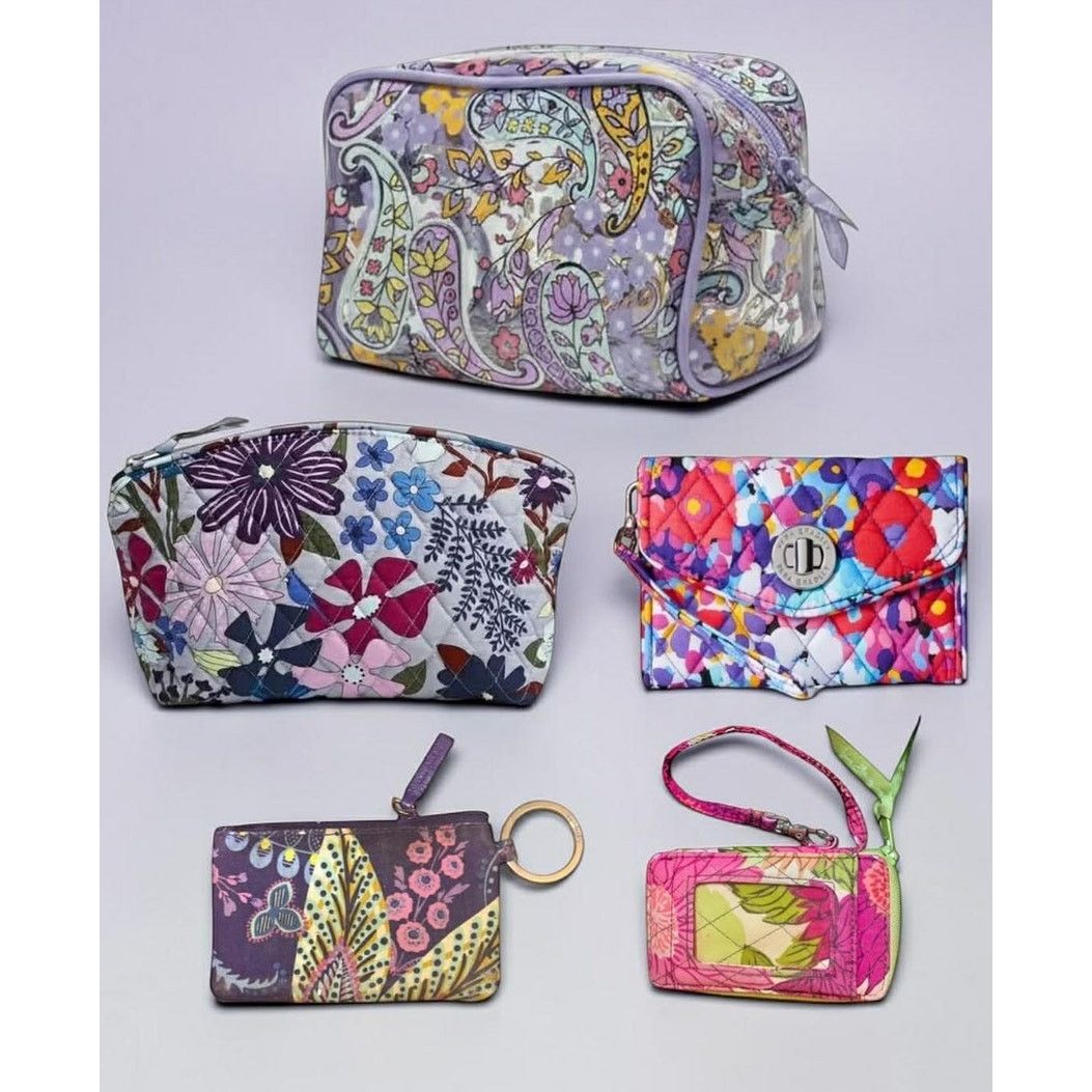 Vera Bradley 5 Vera Bradley Wallet Clutches Travel Storage Paisley Floral Size ONE SIZE - 1 Thumbnail