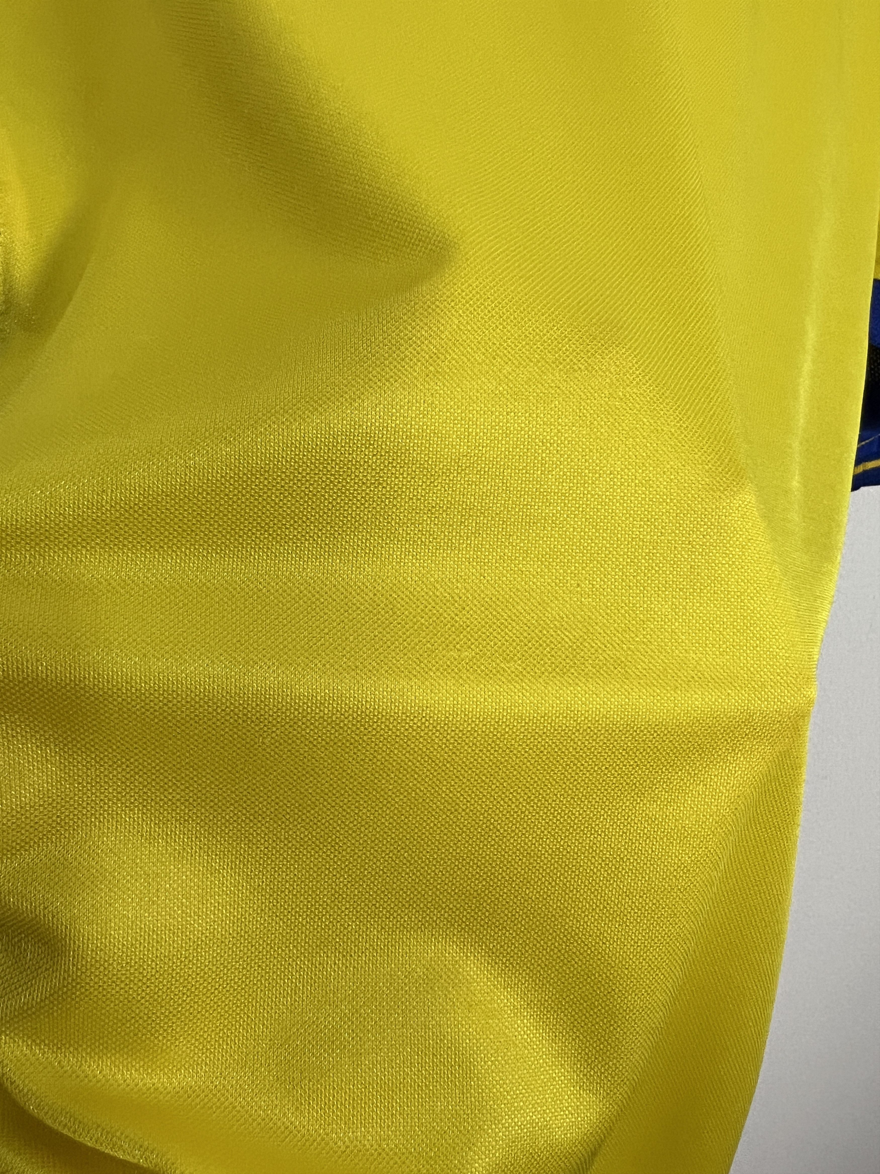 Umbro Sweden Home football shirt Soccer Jersey Trikot National Size US L / EU 52-54 / 3 - 9 Thumbnail