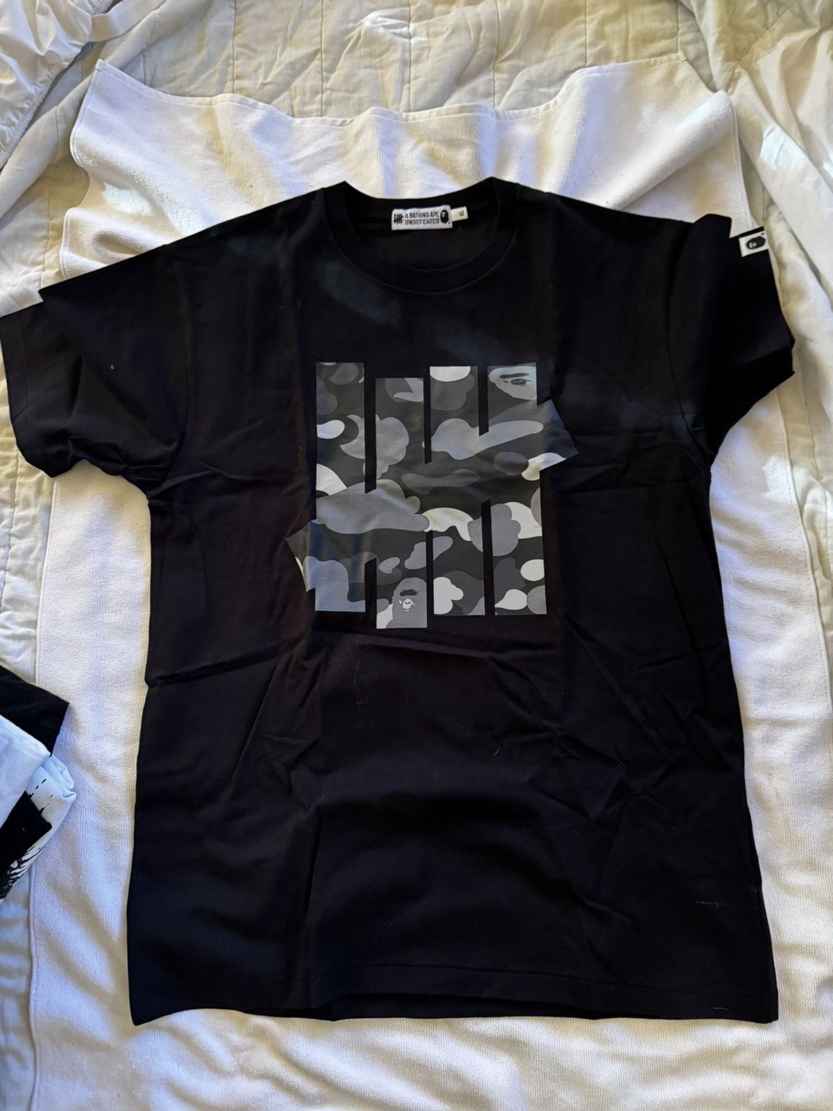 人気話題コラボ！Bape x Undefeated 5 Strikes Tee Black Bape × Undefeated BAPE x Undefeated 5 Strikes Tee | Grailed