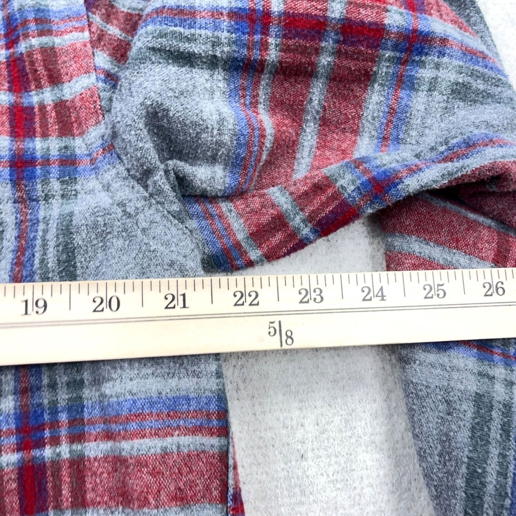 Vintage VINTAGE L.L.Bean Shirt Men M Red Plaid Chamois Cloth Heavyweight Button-Up 90s Classic Casual Mens Size US M / EU 48-50 / 2 - 6 Thumbnail