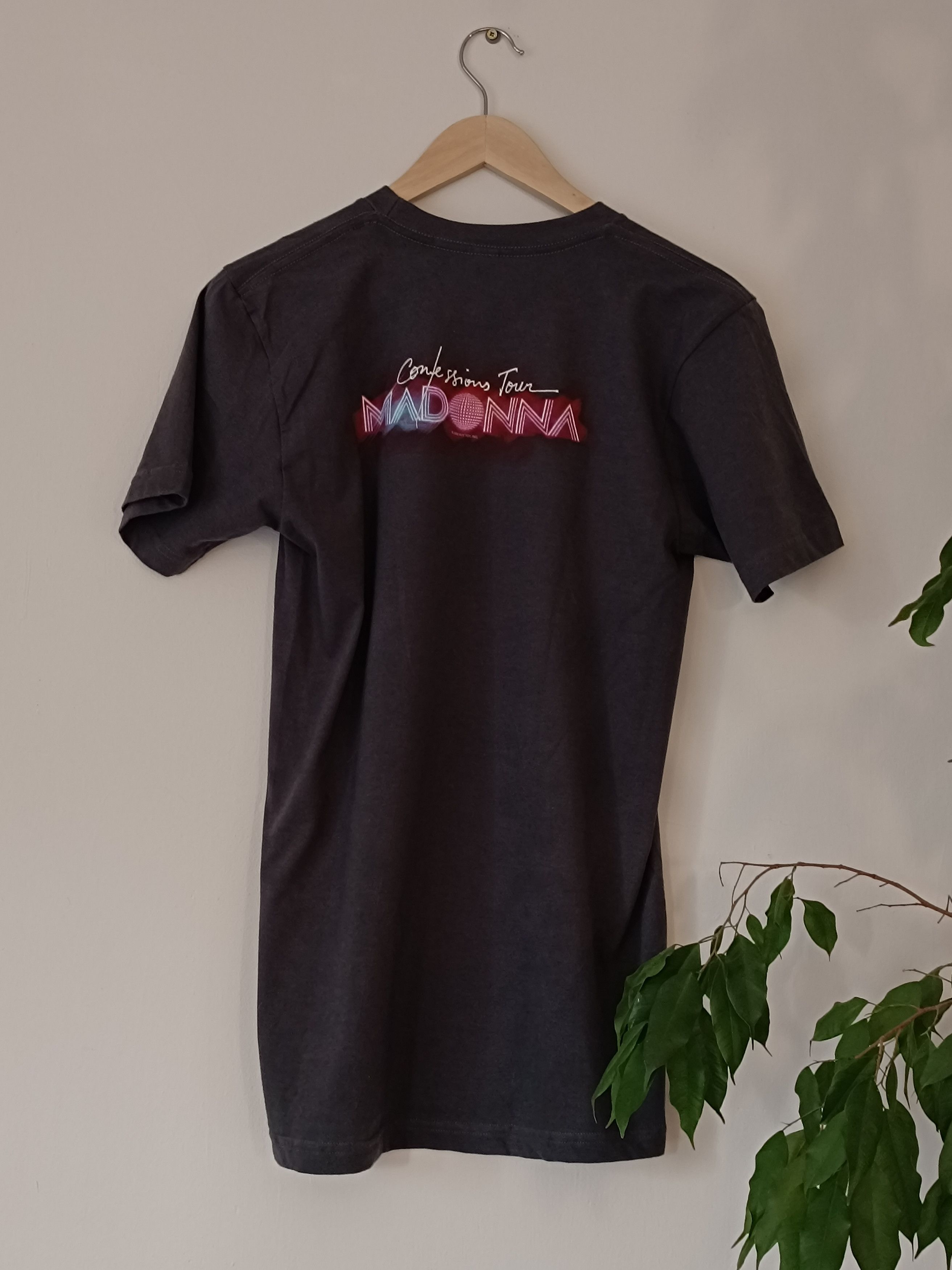 Band Tees The Confessions Tour Madonna T-shirt Size S / US 4 / IT 40 - 2 Thumbnail