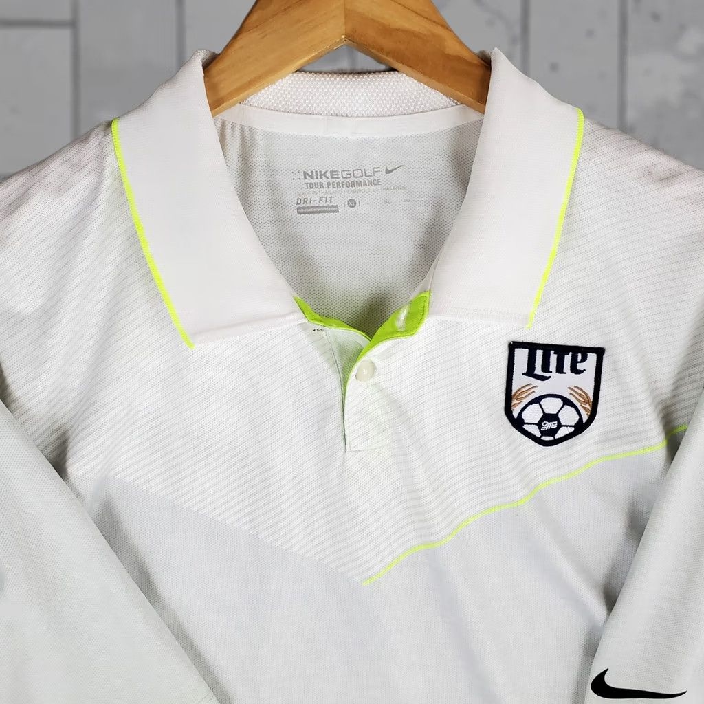 Nike NIKE GOLF Polo Shirt XL Mens White Tour Performance Short Sleeve Shirt Soccer Miller Lite Size US XL / EU 56 / 4 - 1 Thumbnail