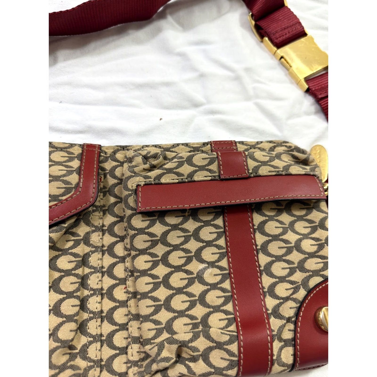 Guess VINTAGE GUESS Waist Bag Purse Beige Red Metal Clasp Zipper Pockets Belt Bag & Fanny Pack Women 12x6.5 Metallic Polyester Size ONE SIZE - 3 Thumbnail