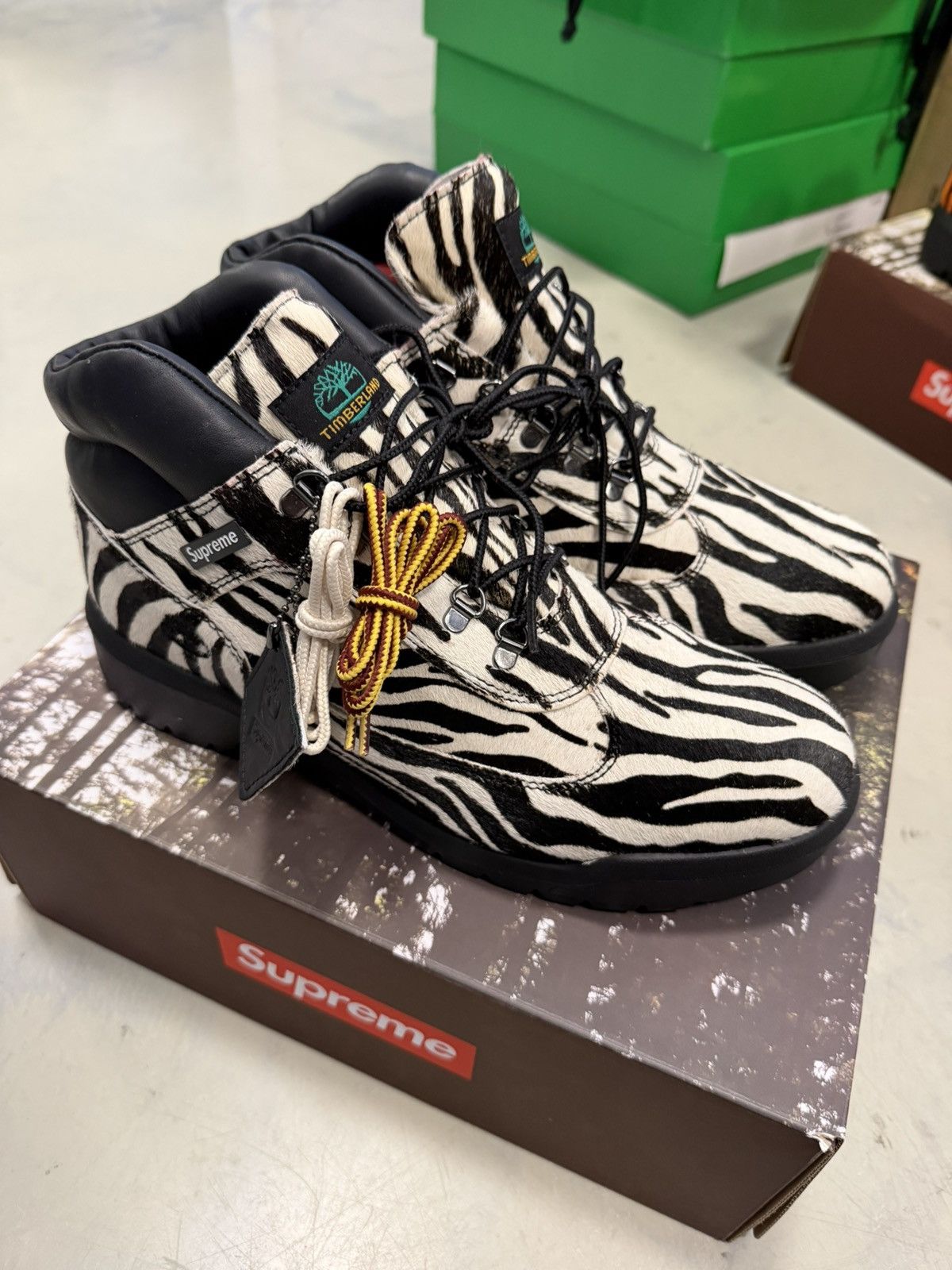 Supreme Supreme Timberland Field Boot Size US 11 / EU 44 - 1 Thumbnail