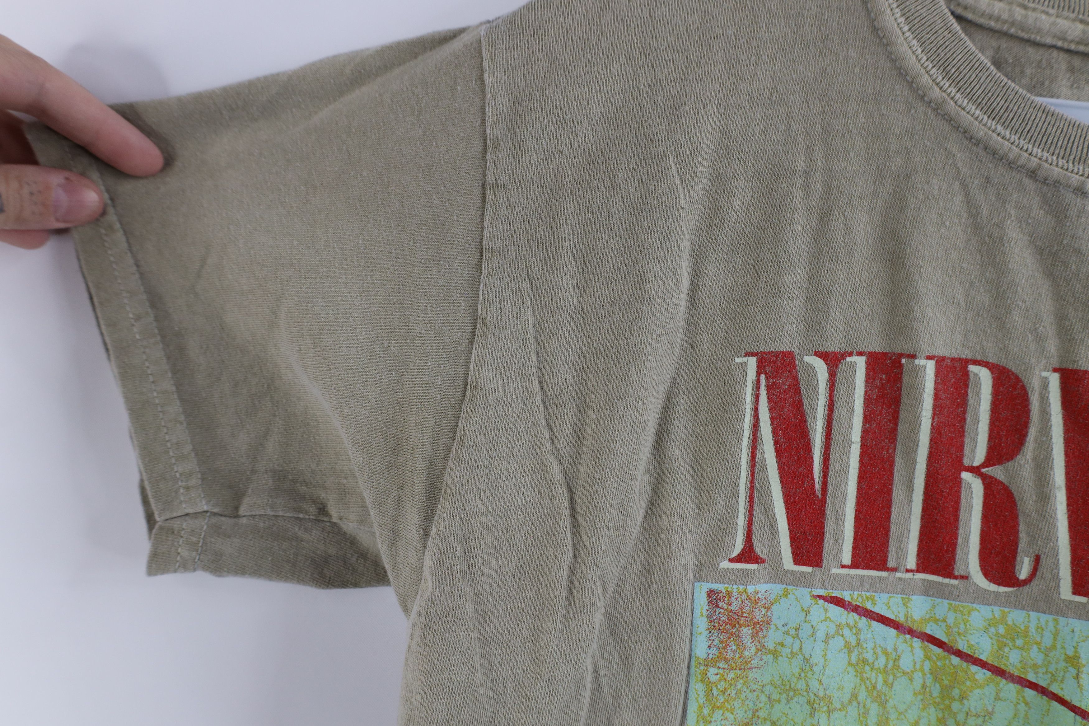 Vintage Vintage Y2K Retro Nirvana Band Short Sleeve T-Shirt Beige Size S / US 4 / IT 40 - 6 Thumbnail