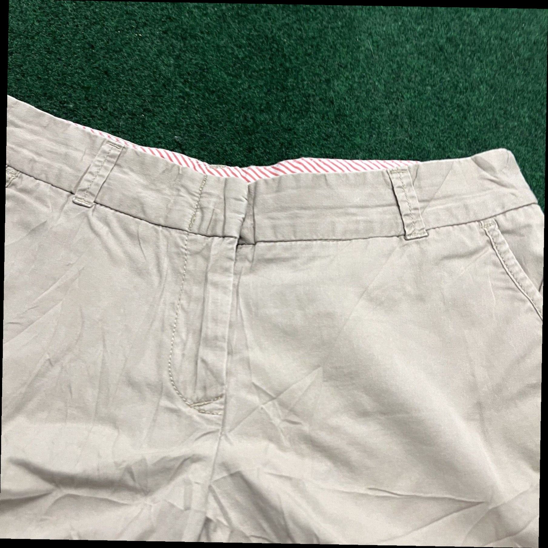 J.Crew J.CREW Chino Shorts Sz 4 Beige Summer Walking Outdoors Size 27" / US 4 / IT 40 - 2 Thumbnail