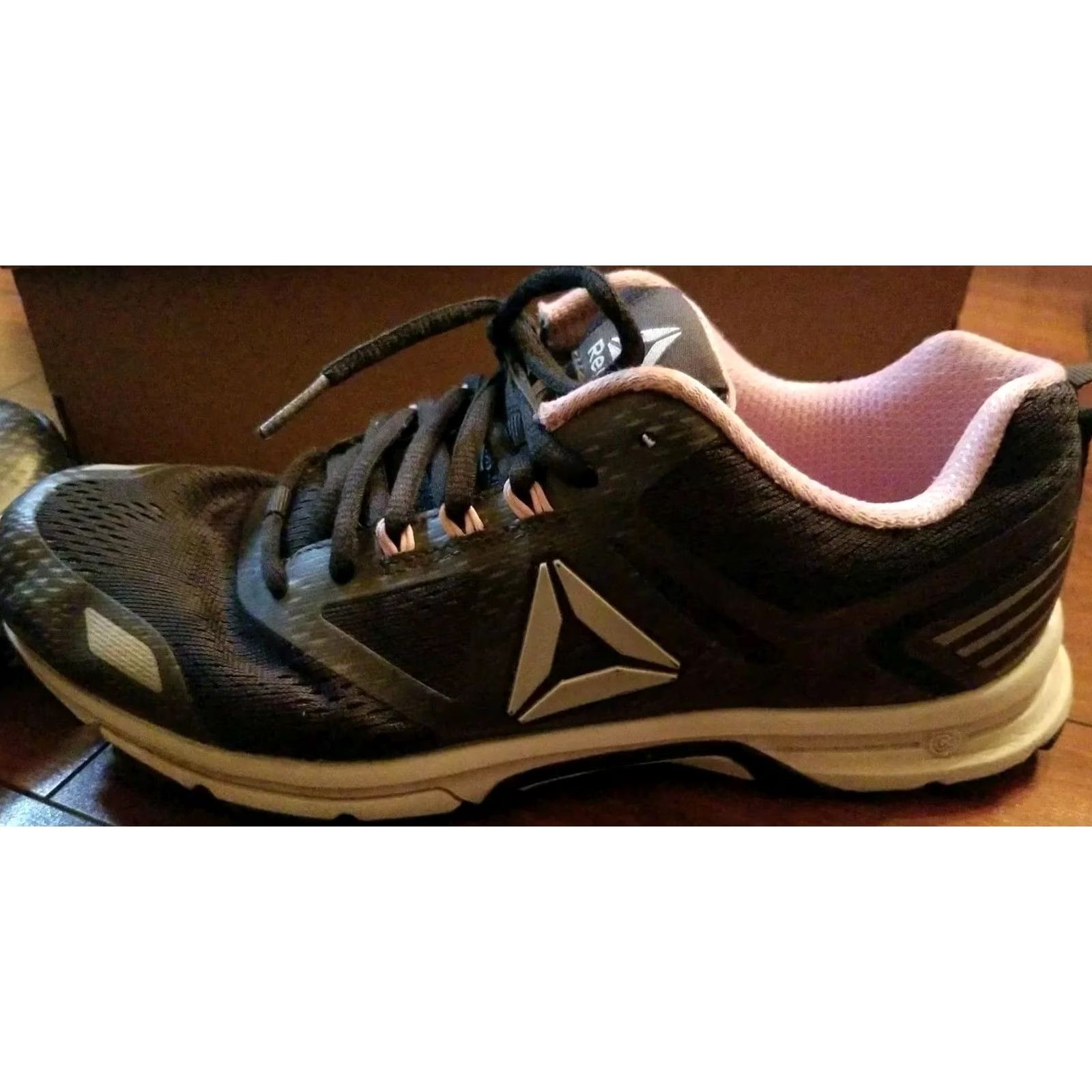 Reebok REEBOK Shoes 9 Women’s Low Top Coal Pink Soles Original Box Running Walking Tennis Sneakers 3rswfcn2300pr Size M / US 6-8 / IT 42-44 - 4 Thumbnail