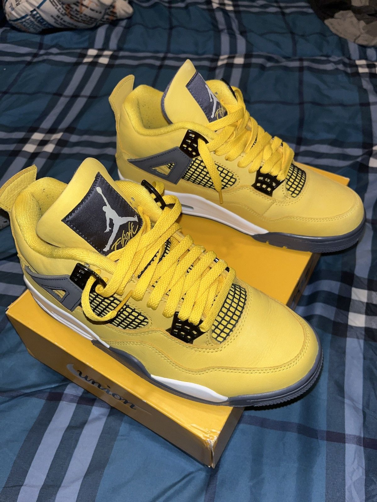 Jordan Brand Jordan 4 Lightning 2021 Size US 8 / EU 41 - 7 Thumbnail