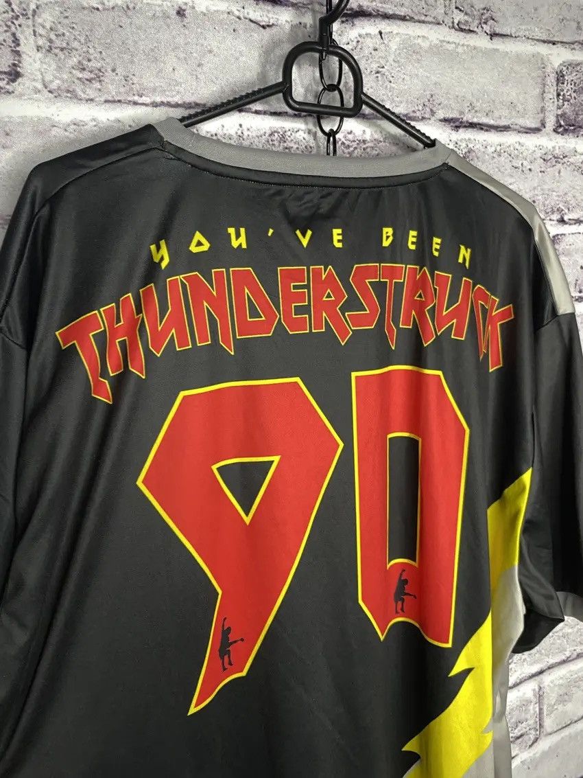Band Tees 🤘🏻🎸MENS T-Shirt Ac/dc thunderstruck band tees vintage 🤘🏻🎸 Size US XXL / EU 58 / 5 - 7 Thumbnail