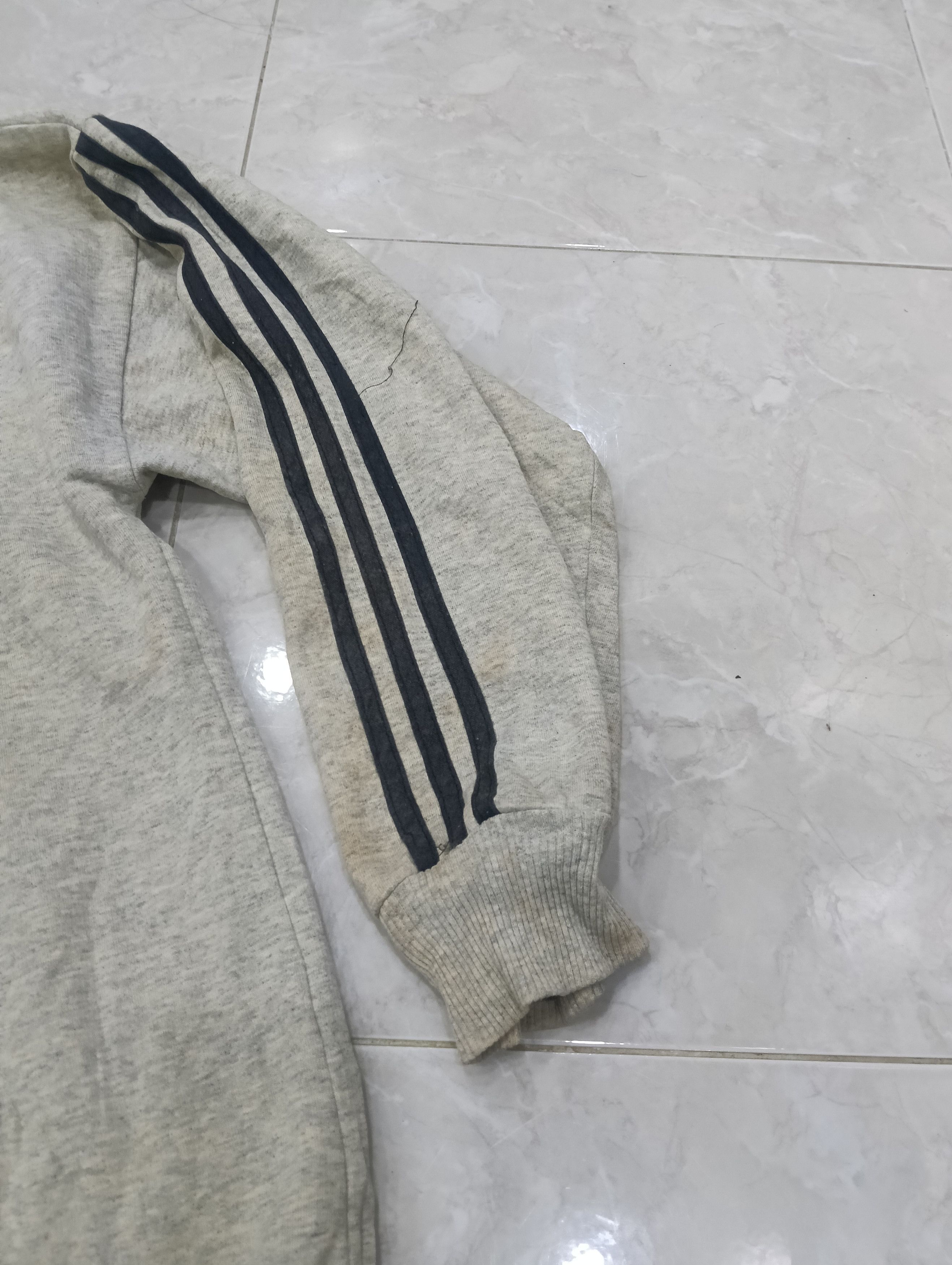 Adidas Vintage Adidas Sweat Size US L / EU 52-54 / 3 - 5 Thumbnail