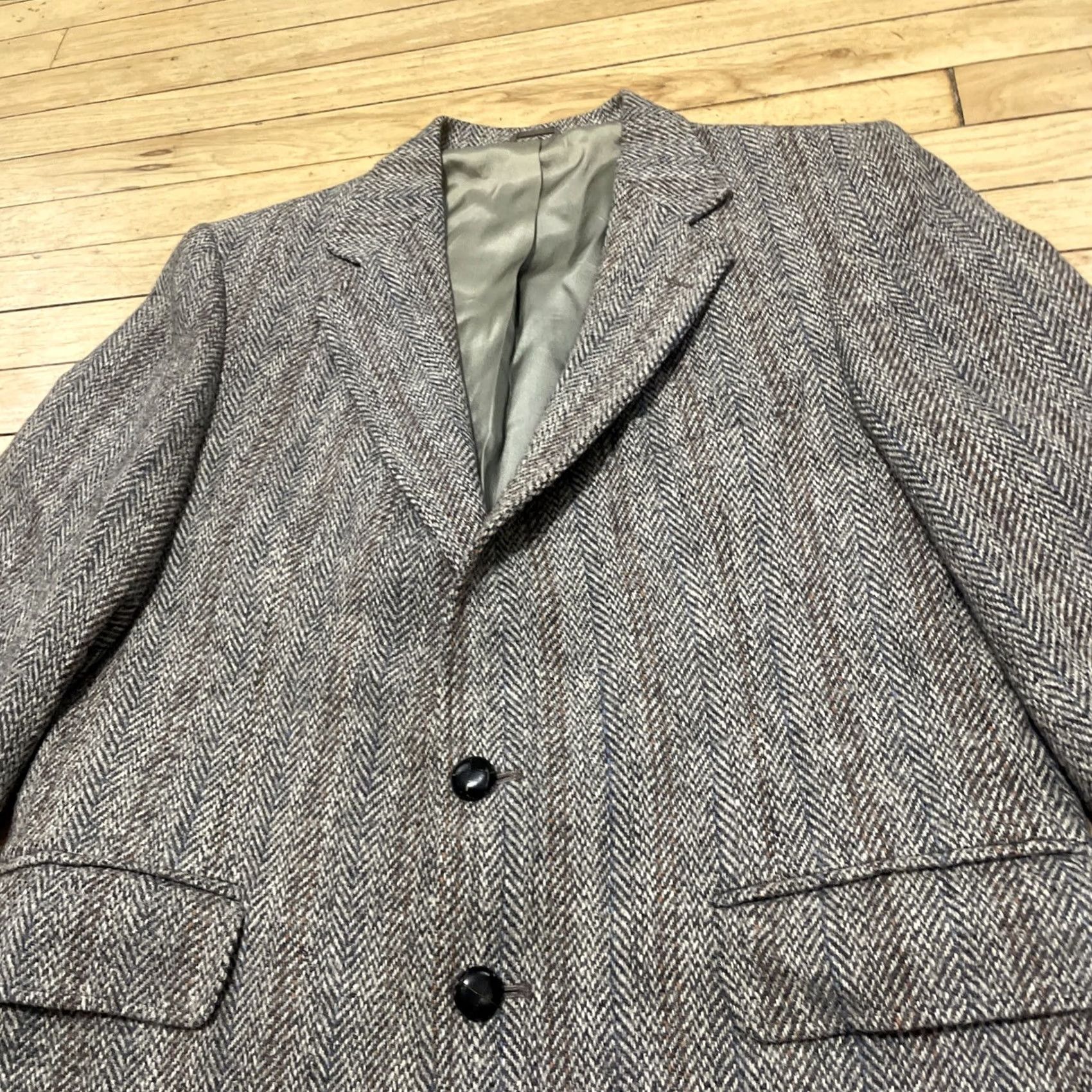 Harris Tweed VINTAGE Harris Tweed Sport Coat Men 40 Gray Herringbone Wool 2 Piece Single-Breasted Notch Lapel 1960s USA Brown/Blue/Orange Stripe Mens Size US XXS / EU 40 - 4 Thumbnail