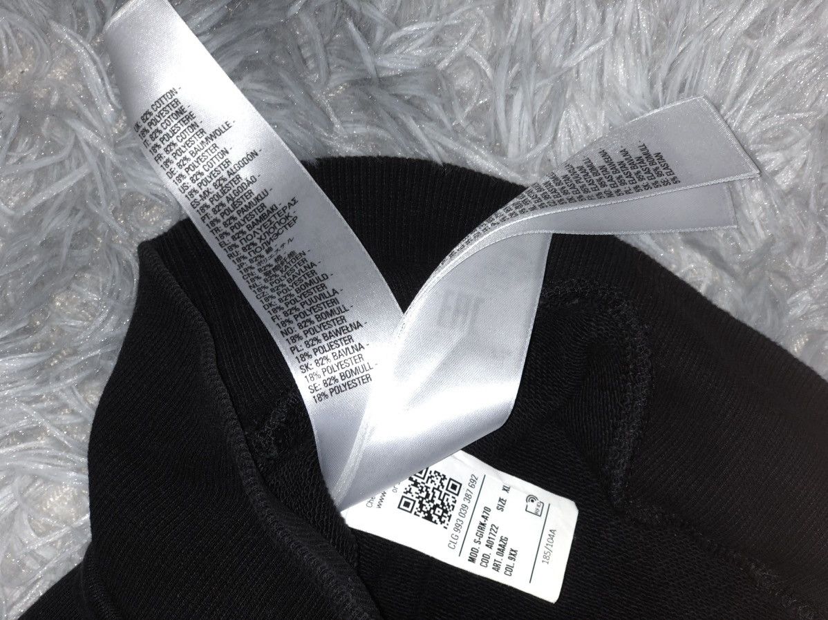 Diesel • Diesel Black Embossed Logo Crewneck Sweatshirt Size US XL / EU 56 / 4 - 2 Thumbnail