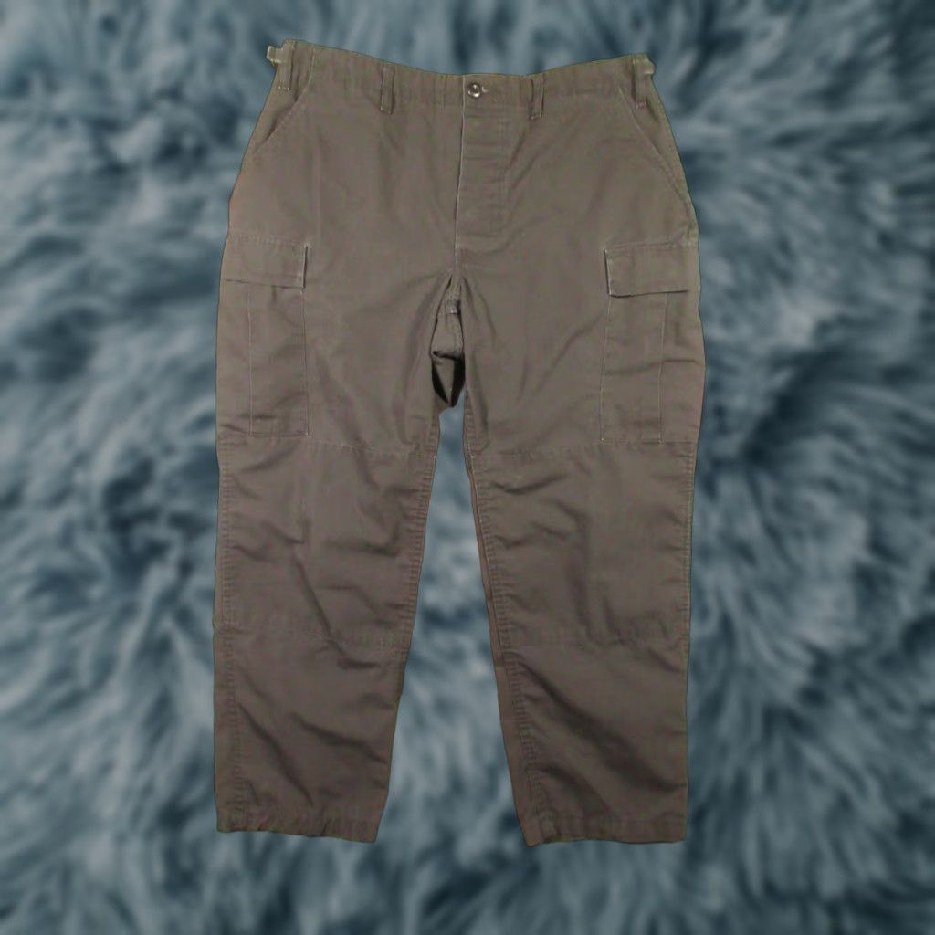 Vintage Tru Spec Cargo Pants Mens Black Tactical Rip Stop Adjustable Waist Cargo Pocket Cargo Pants Regular Tapered USA Army 36 in Black Hands Mens Size US 36 / EU 52 - 1 Thumbnail