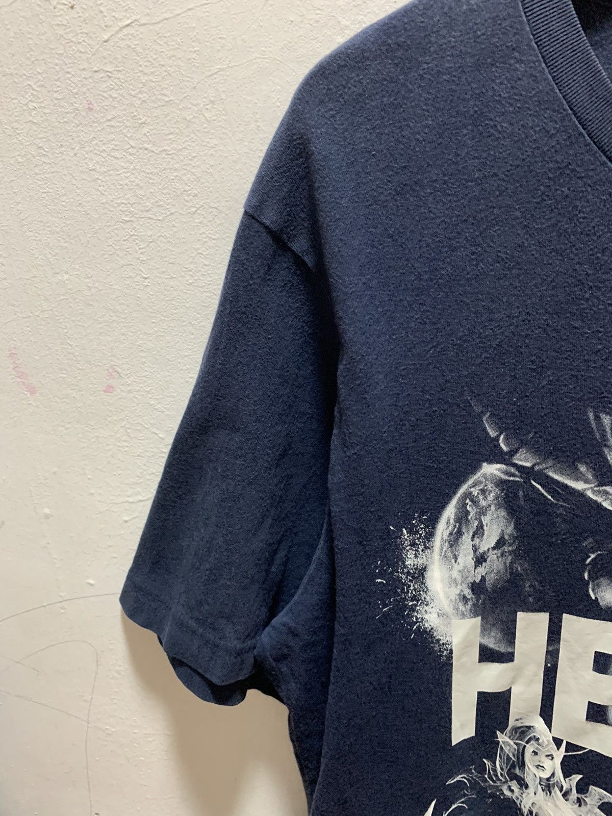 Japanese Brand Uniqlo X Blizzard Heroes t-shirt Size US XL / EU 56 / 4 - 7 Thumbnail