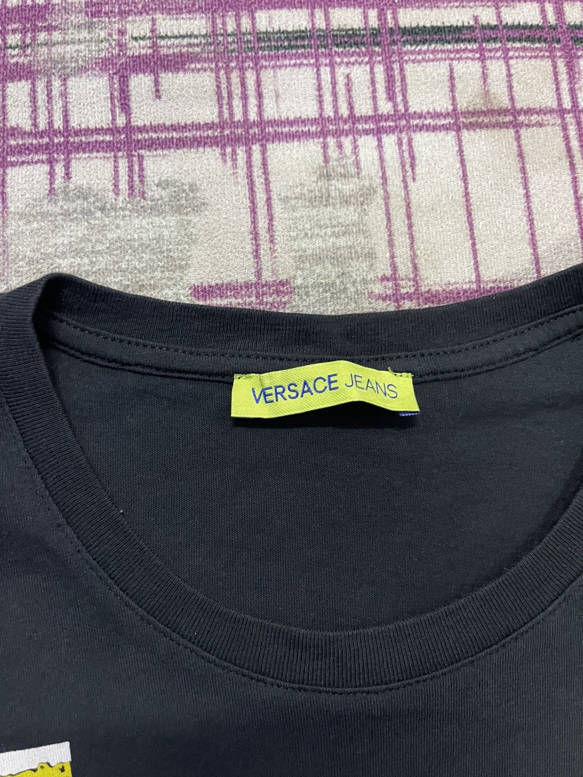 Versace Jeans Couture VERSACE JEANS YELLOW TIGER GRAPHIC VERY RARE Size US L / EU 52-54 / 3 - 3 Thumbnail