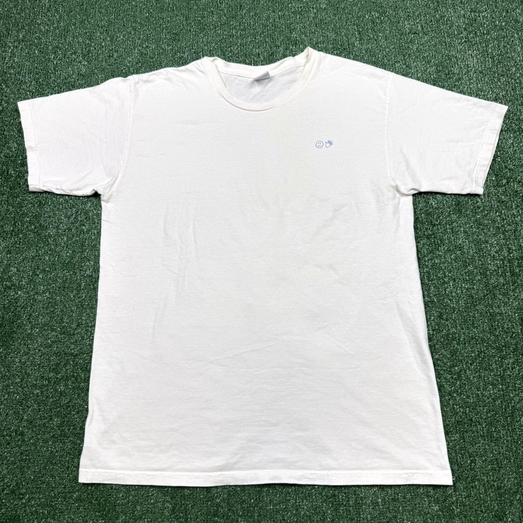 Vintage Glossier Birthday Logo T Shirt L White Short Sleeve Crew Neck Men Shirt Birthday 2020s Logo Comfort Vintage: No Size US L / EU 52-54 / 3 - 7 Thumbnail