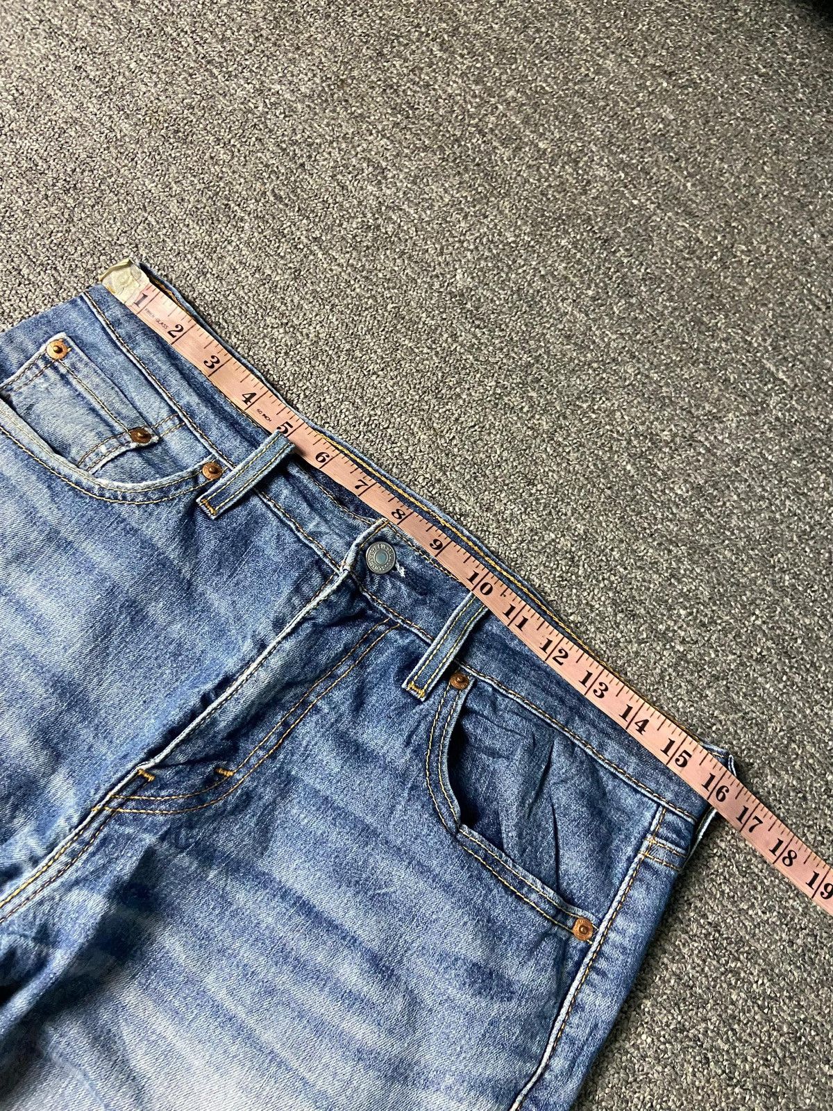 Levi's Levis Strauss Co. 502 Distressed Denim Jeans (154) Size US 32 / EU 48 - 9 Thumbnail