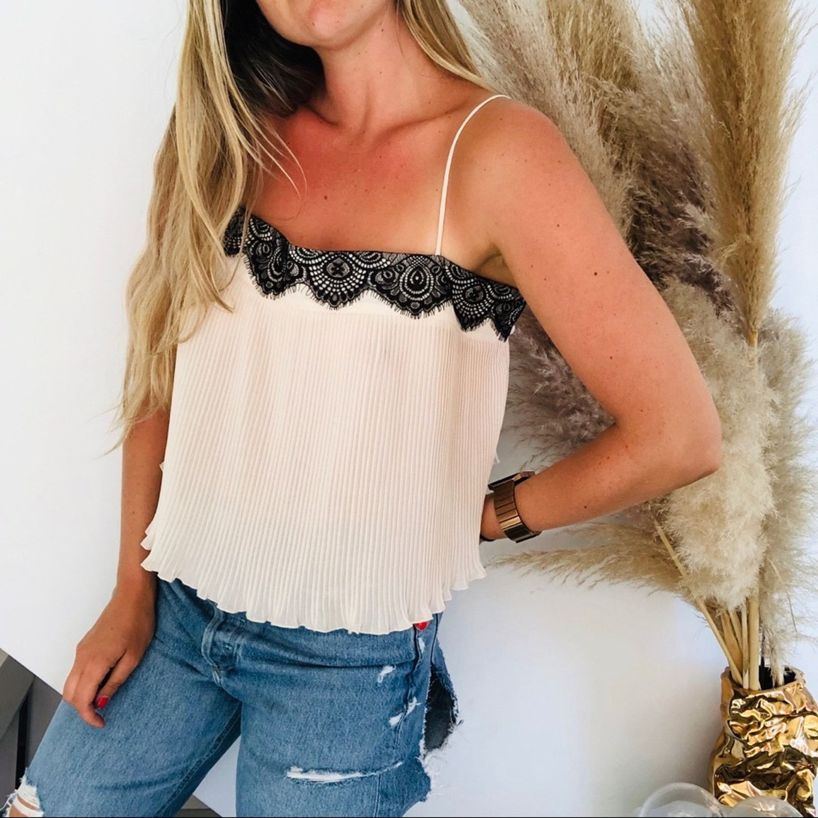 Free People NEW FREE PEOPLE Cream Lace Tank Top Cami Lingerie Blouse Size L / US 10 / IT 46 - 1 Thumbnail
