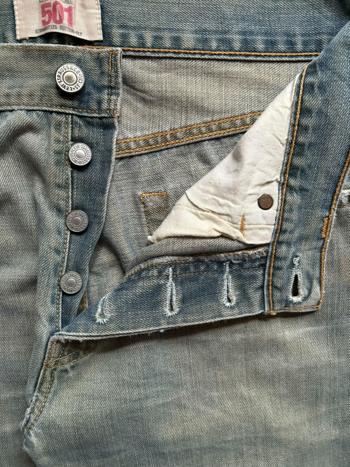 Levi's SALES🔥Vintage 90s Levis 501 Mud Wash Distressed Jeans Size US 28 / EU 44 - 3 Thumbnail