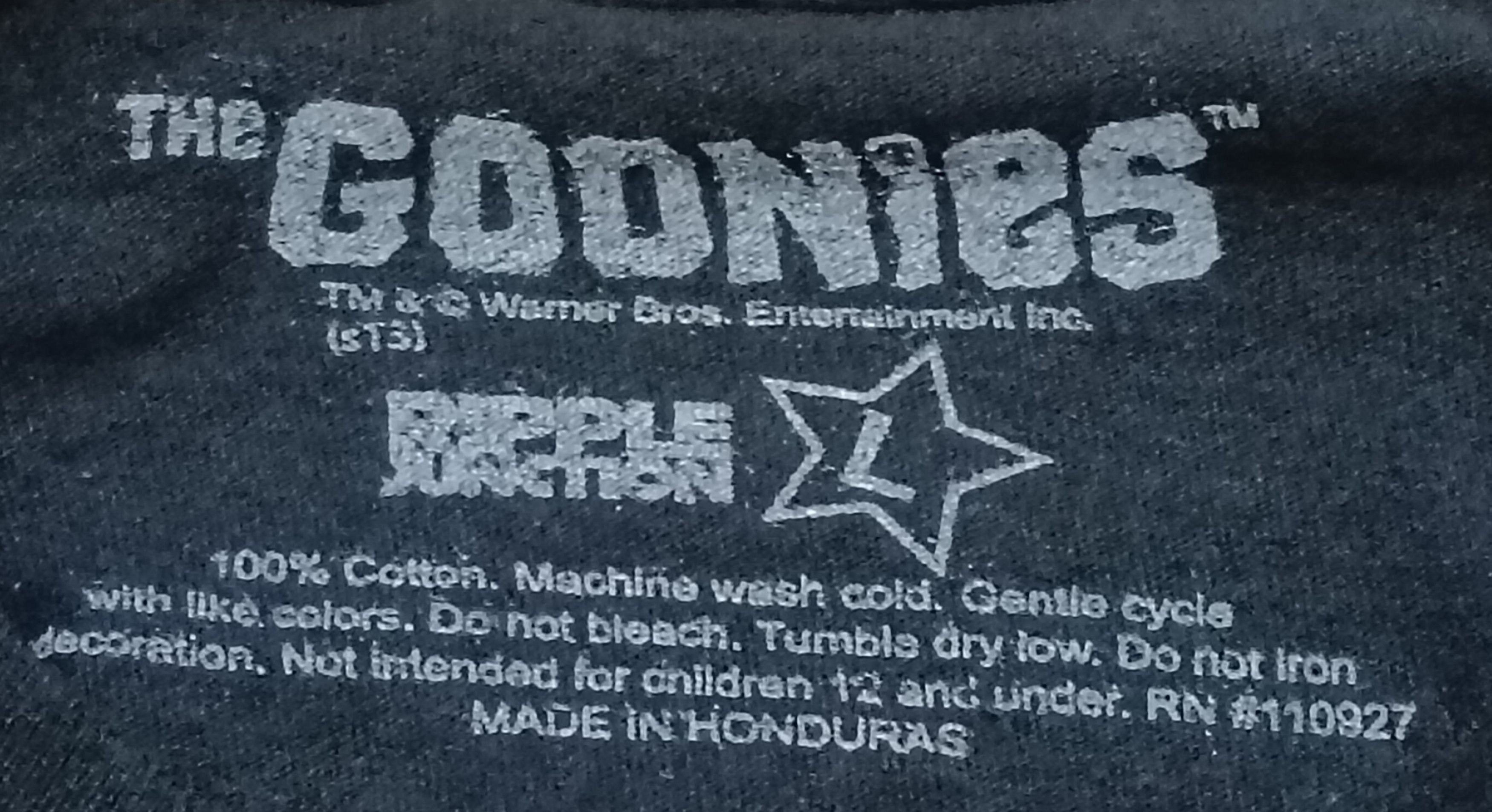 Other THE GOONIES MOVIE PROMO SHIRT Size US L / EU 52-54 / 3 - 2 Thumbnail
