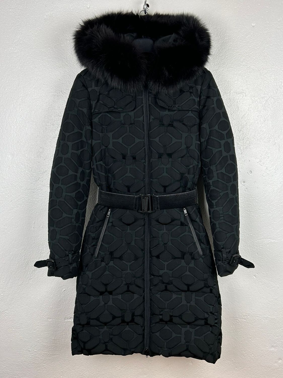 Burberry Burberry London Blue Fox Fur Mallard Duck Down Parka Jacket Size S / US 4 / IT 40 - 1 Thumbnail