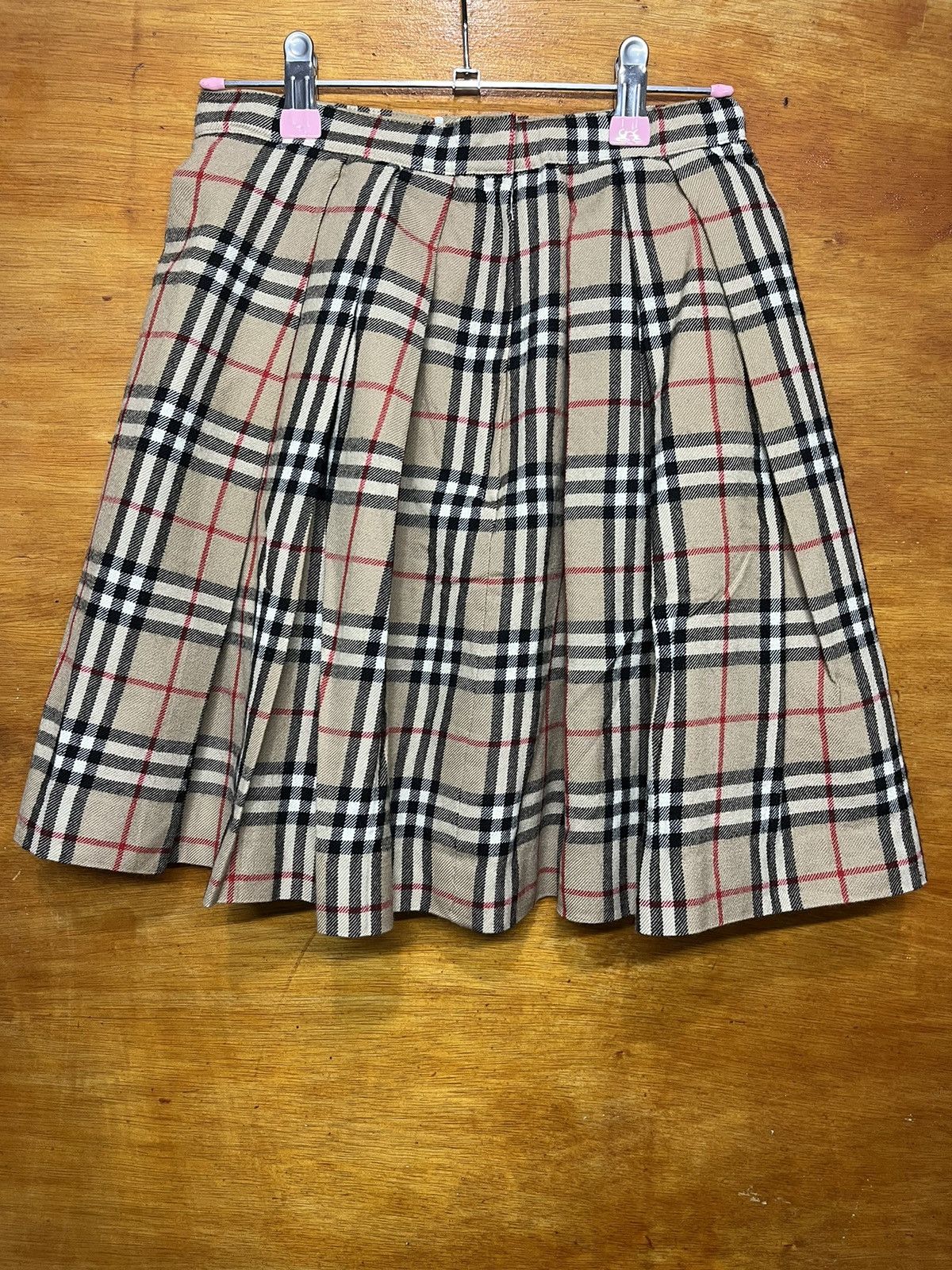 Burberry Authentic Burberry Skirt Size 22" - 1 Thumbnail