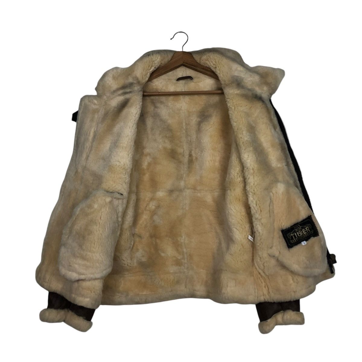 Vintage 🔥VINTAGE B 3 SHEARLING LEATHER JACKET TIGER ISSEY MIYAKE Size US L / EU 52-54 / 3 - 18 Thumbnail