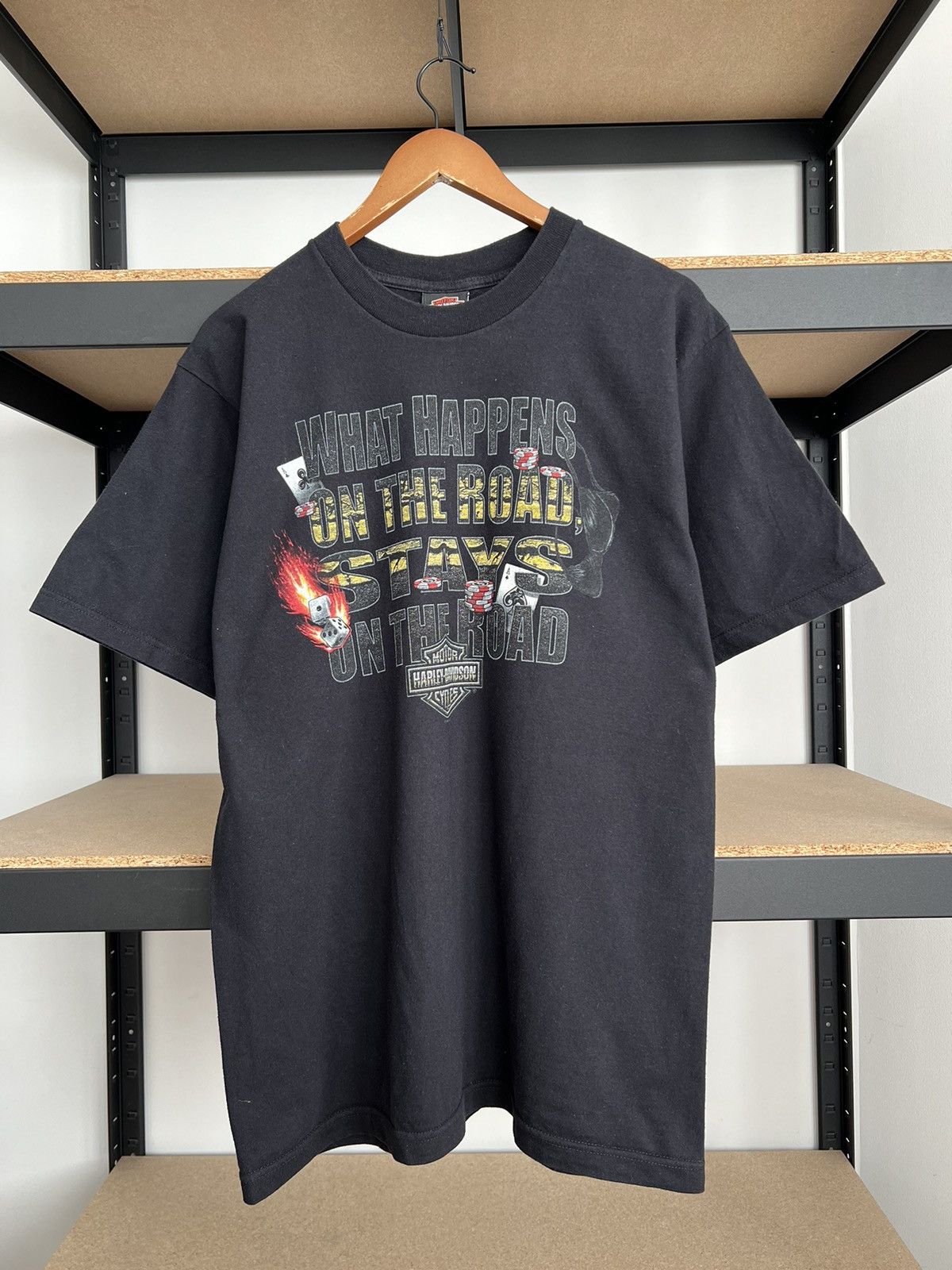 Harley Davidson Vintage 2006 Harley Davidson Casino Fire Flame Black T-shirt Size US L / EU 52-54 / 3 - 1 Thumbnail