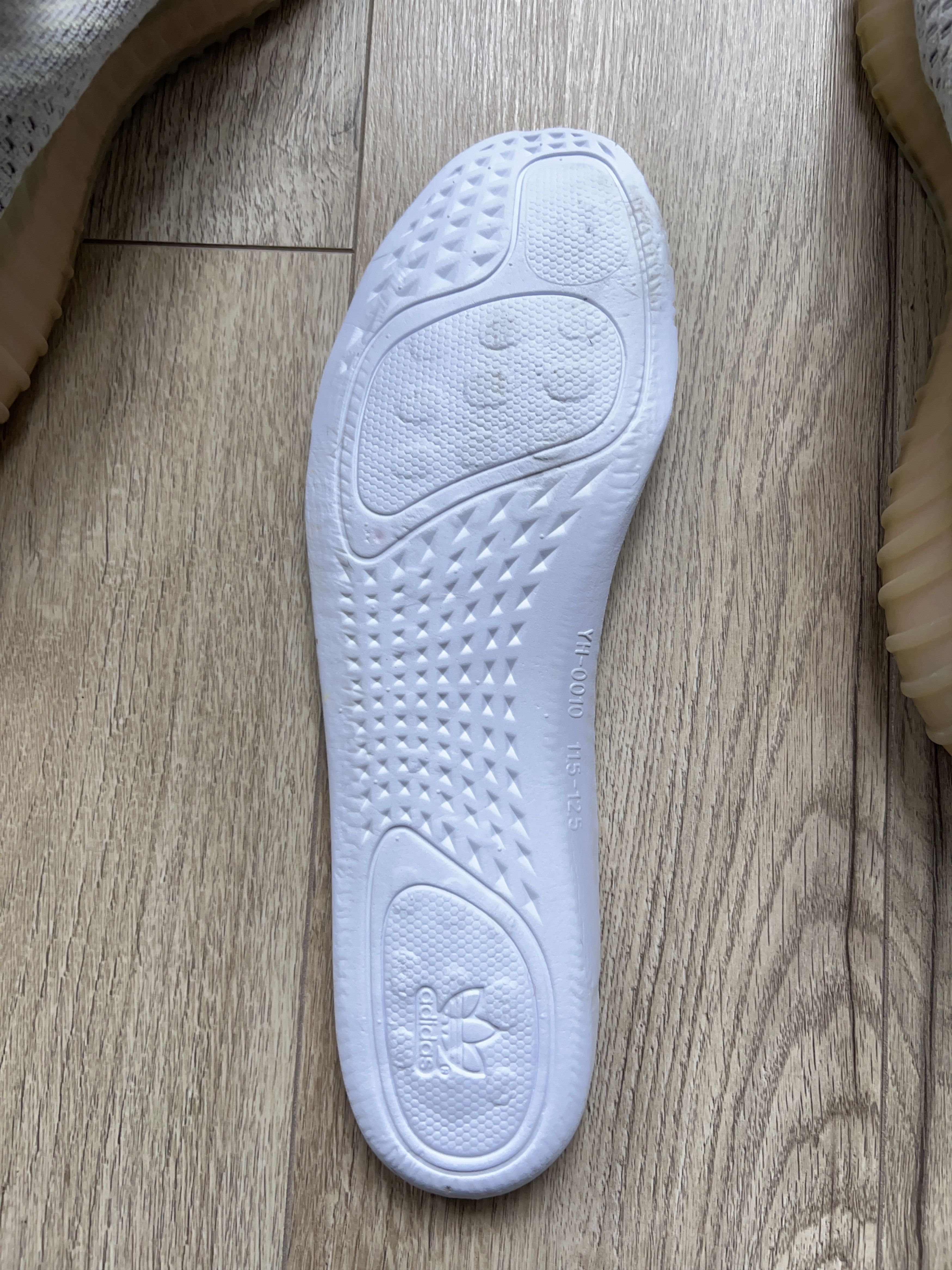 Adidas × Kanye West × Yeezy Yeezy Boost 350 V2 True Form EG7492 Shoes Size US 12 46 2/3 Size US 12 / EU 45 - 11 Thumbnail